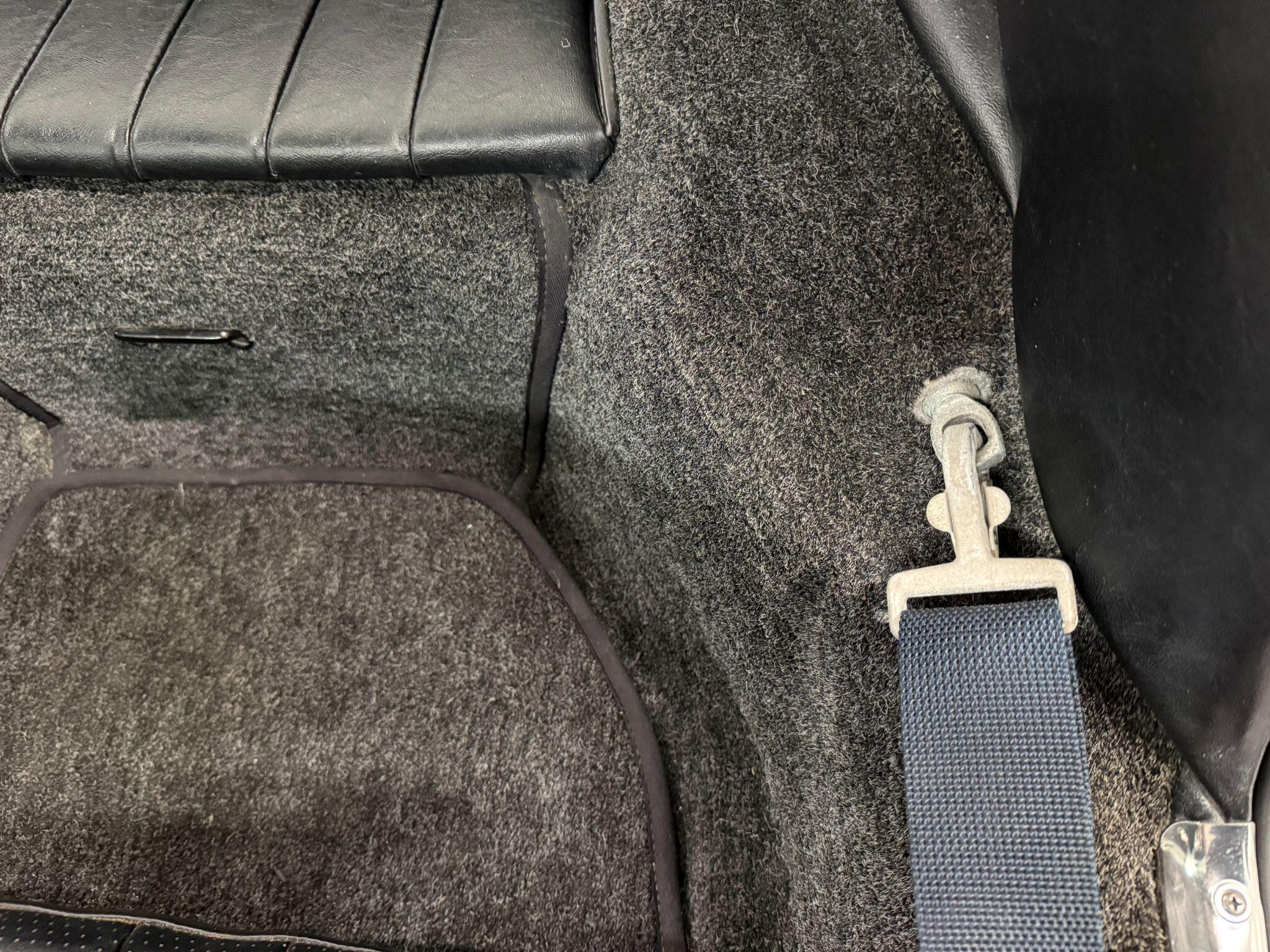 Porsche 911 view 47