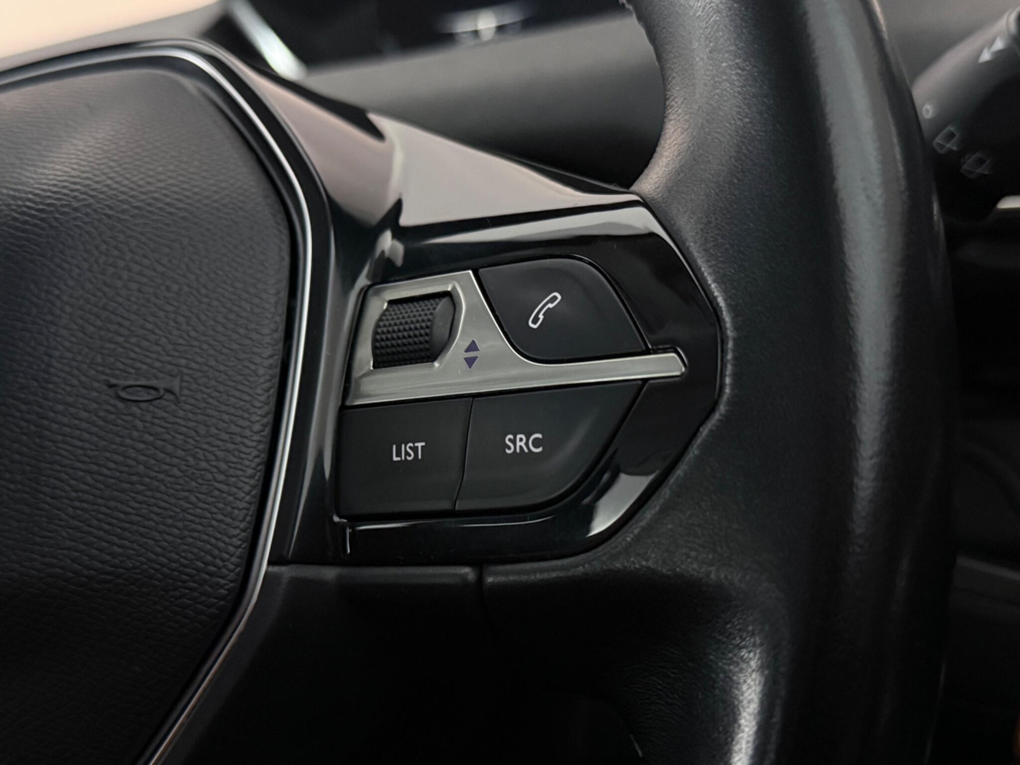 Peugeot 5008 view 14