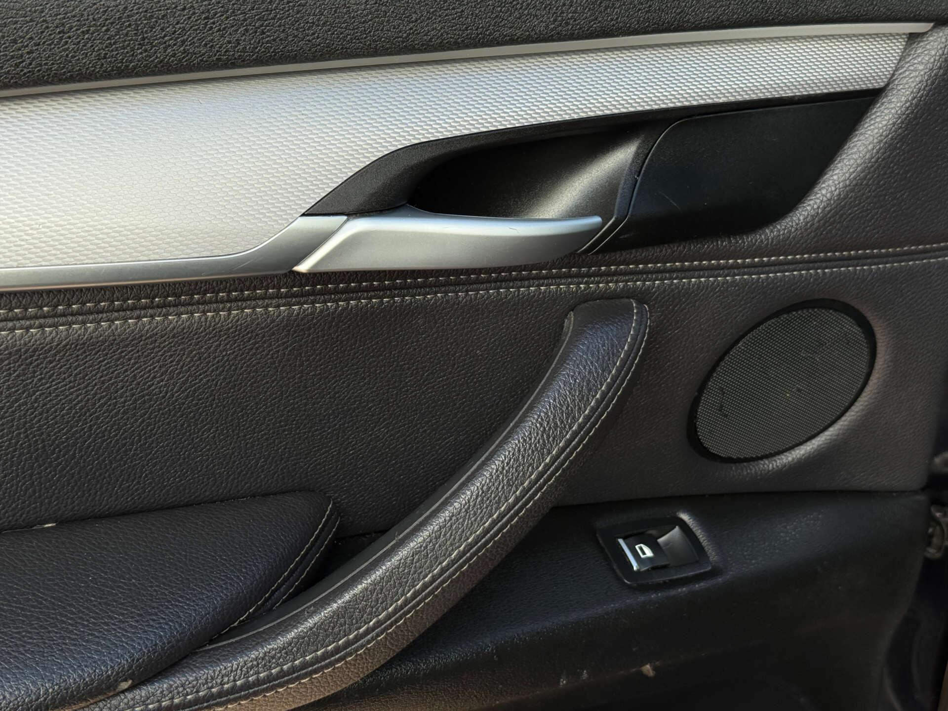 BMW X5 view 35
