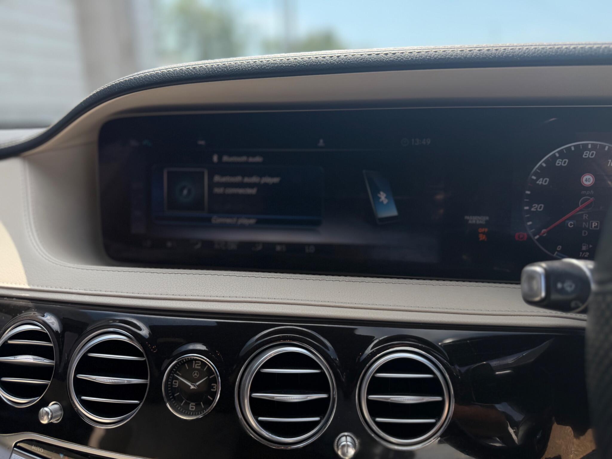 Mercedes-Benz S Class view 24