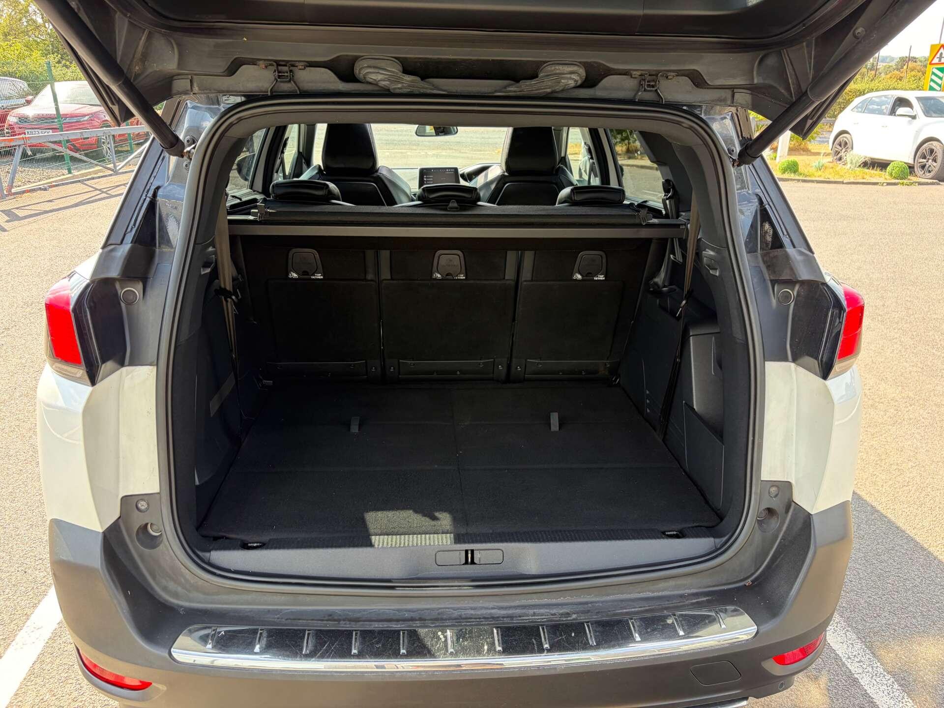 Peugeot 5008 view 25