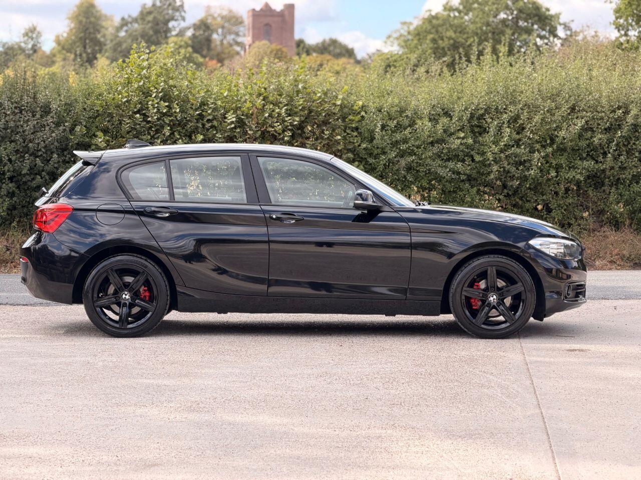 BMW 1 Series view 8
