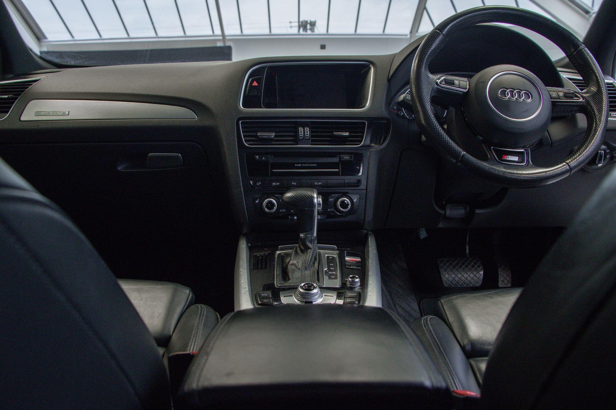 Audi Q5 view 39