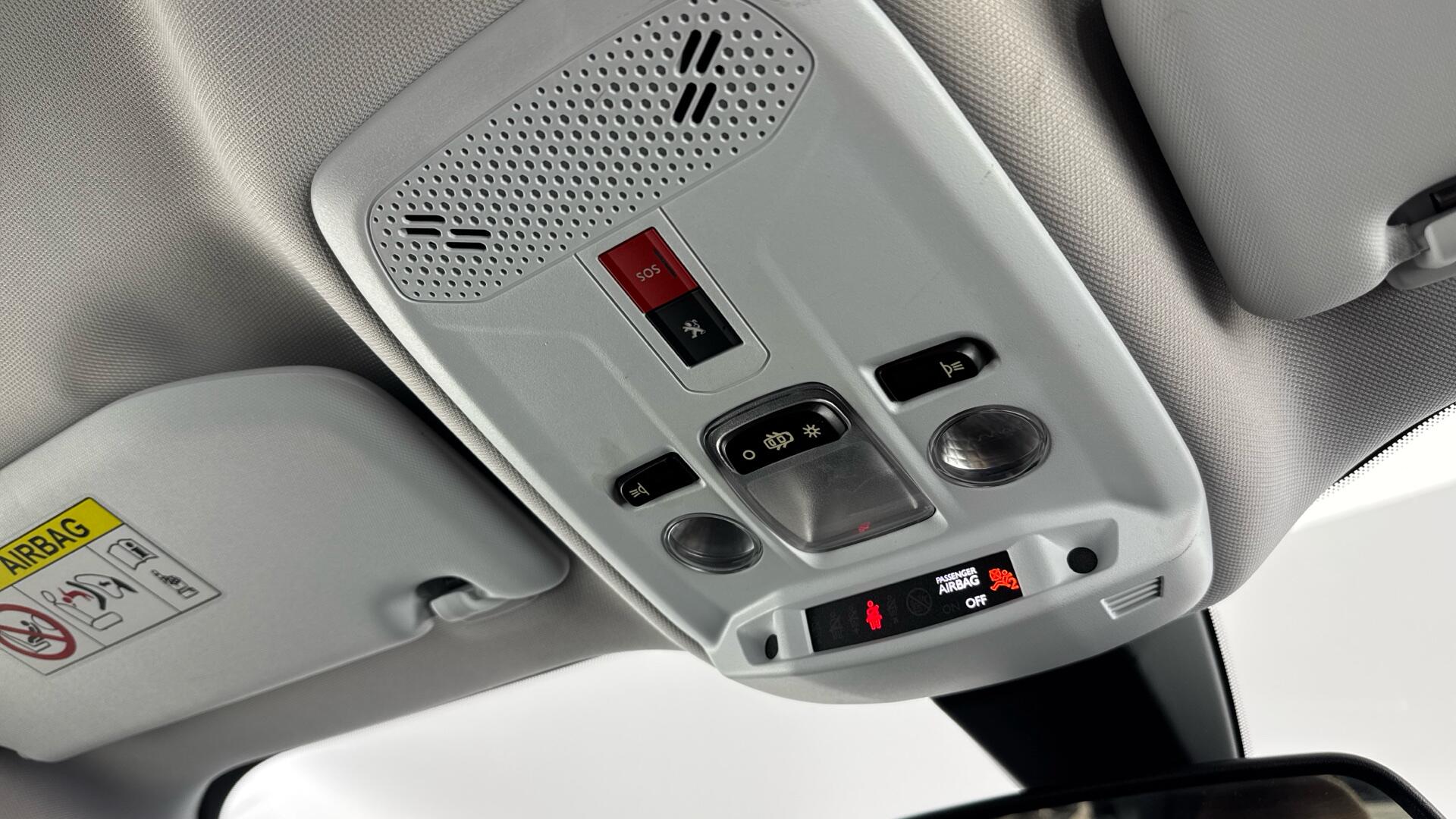 Peugeot 2008 view 36
