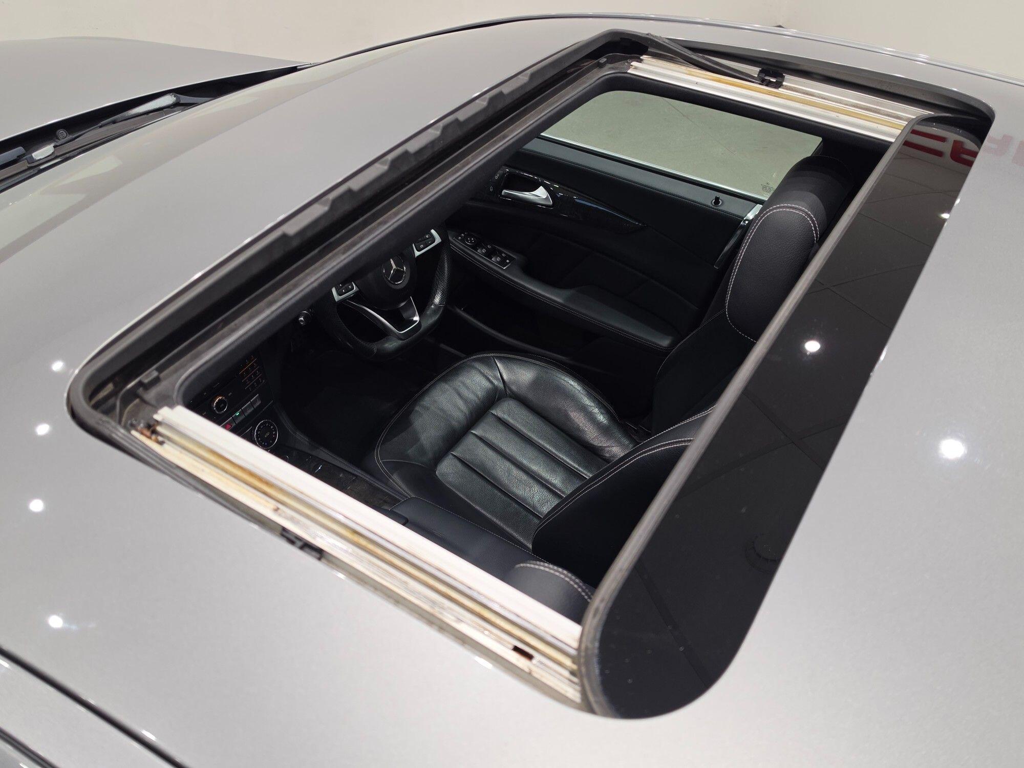 Mercedes-Benz CLS view 79