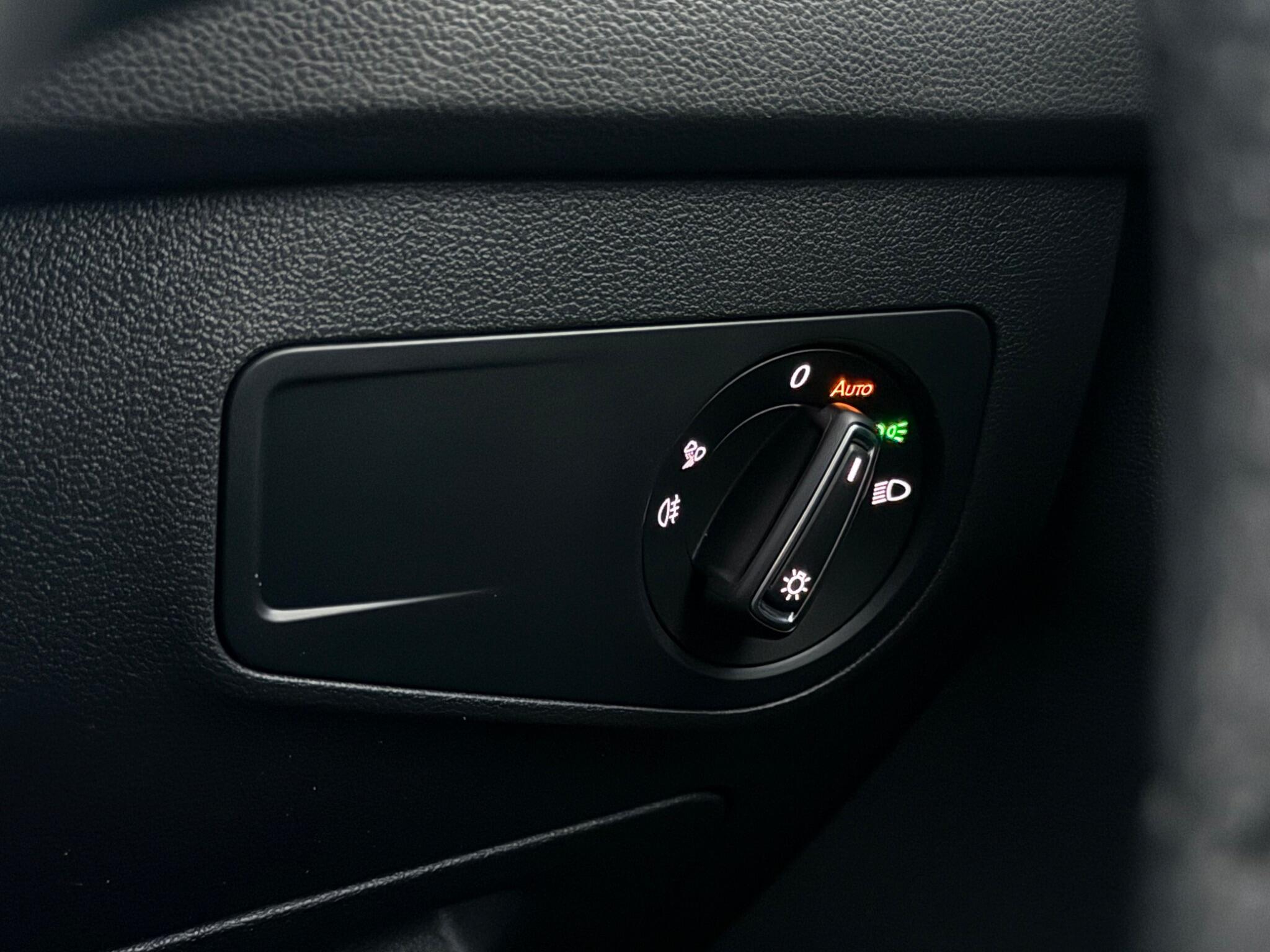 Volkswagen Tiguan view 15