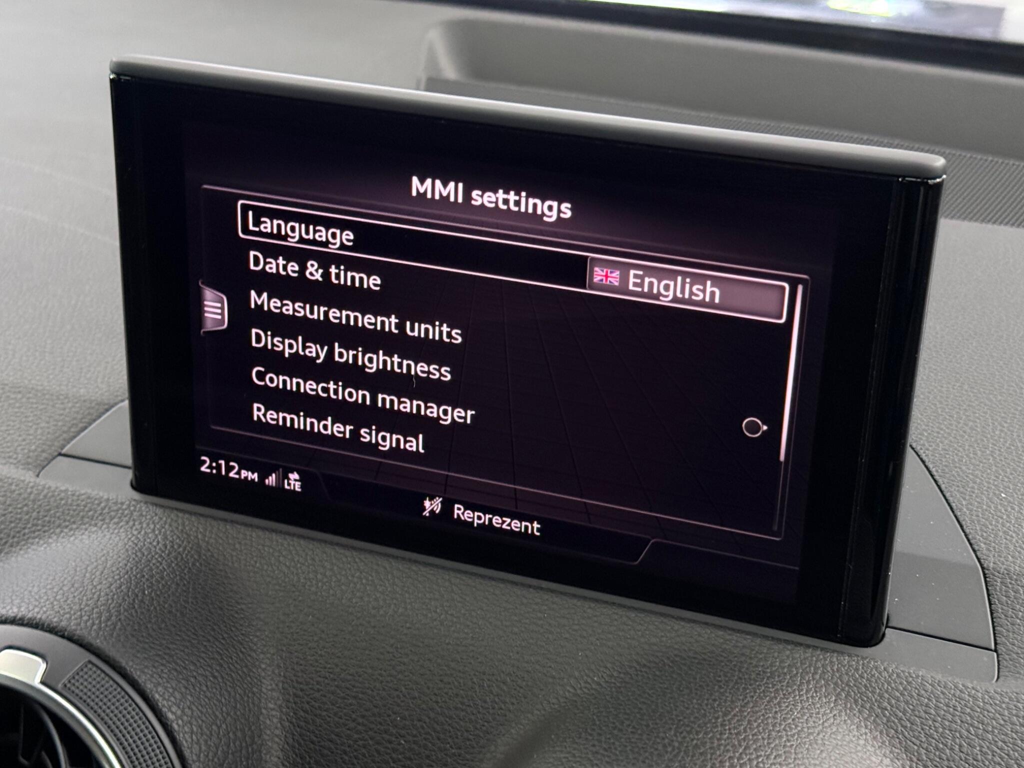 Audi Q2 view 29