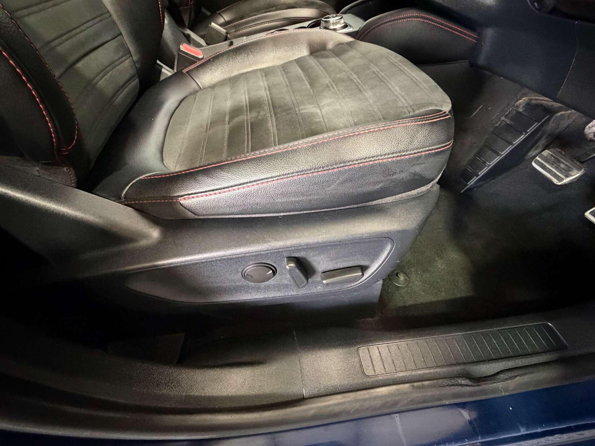 Ford Kuga view 22
