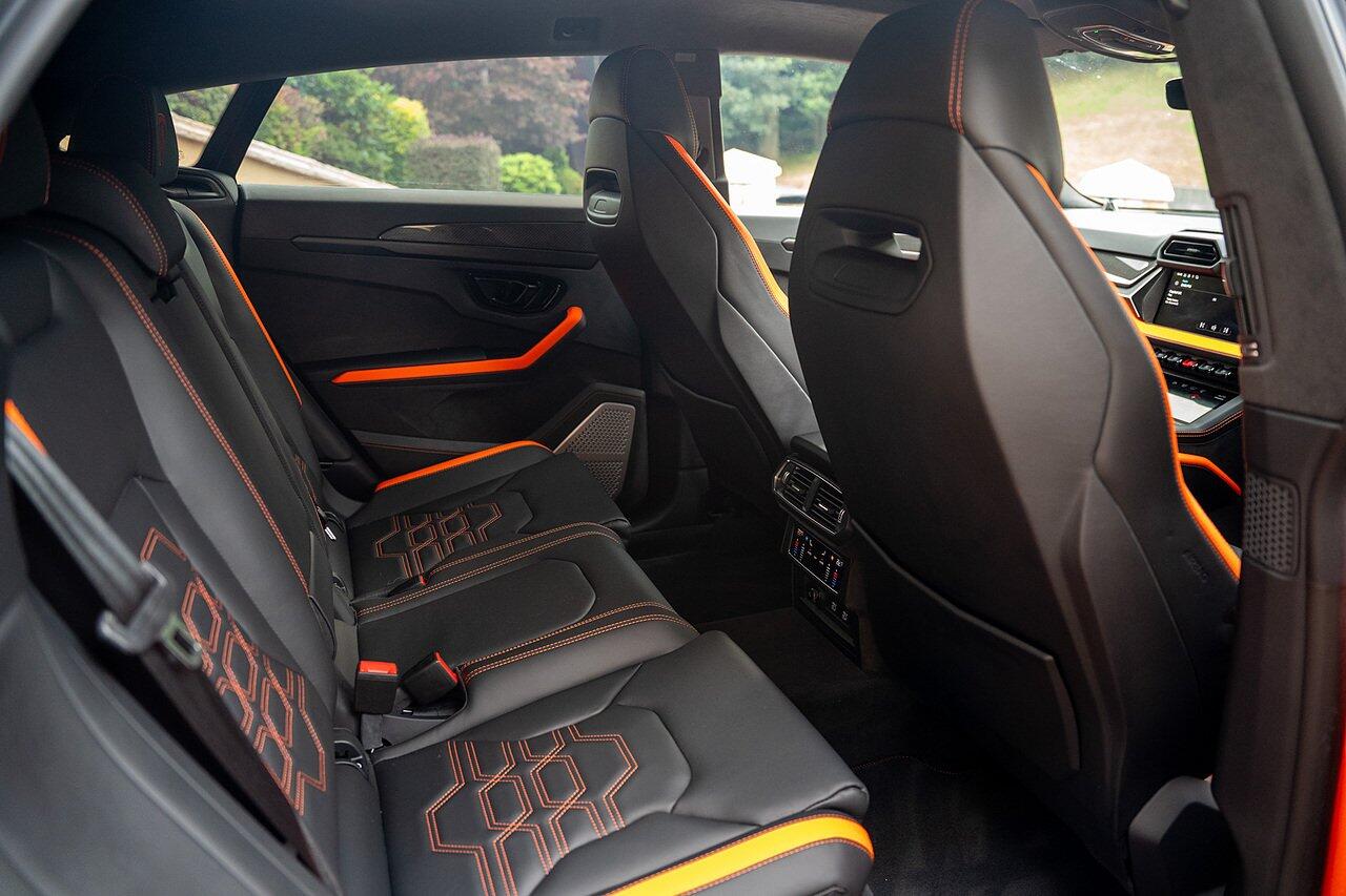 Lamborghini Urus view 68