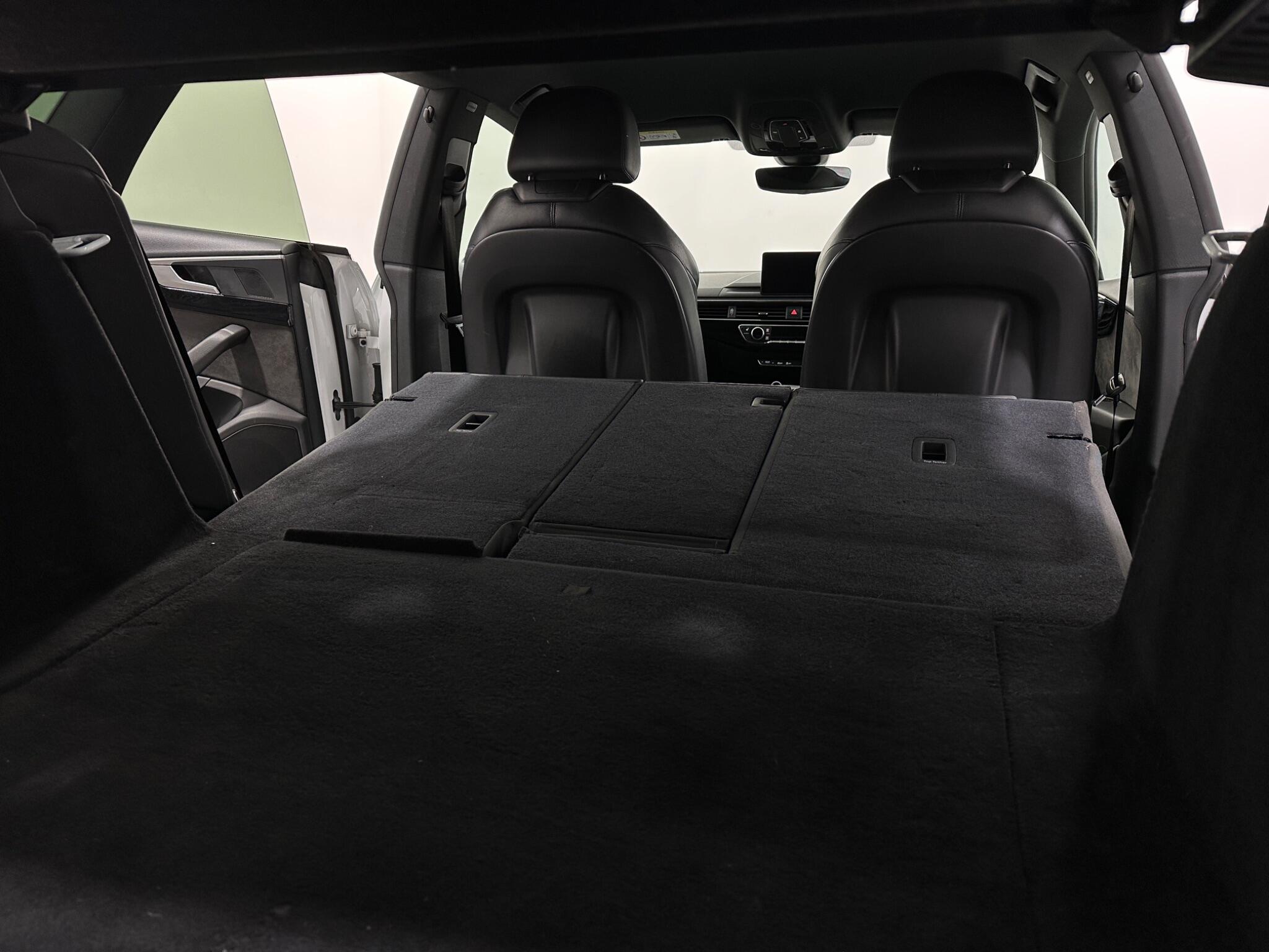 Audi A5 view 45