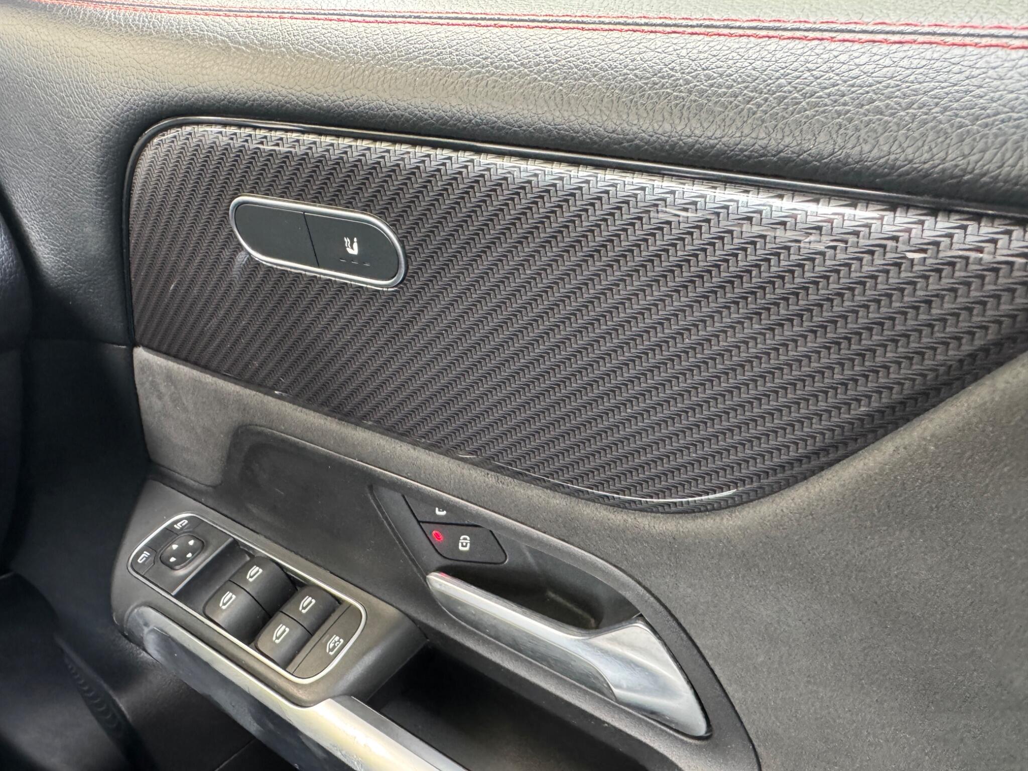 Mercedes-Benz GLB view 51