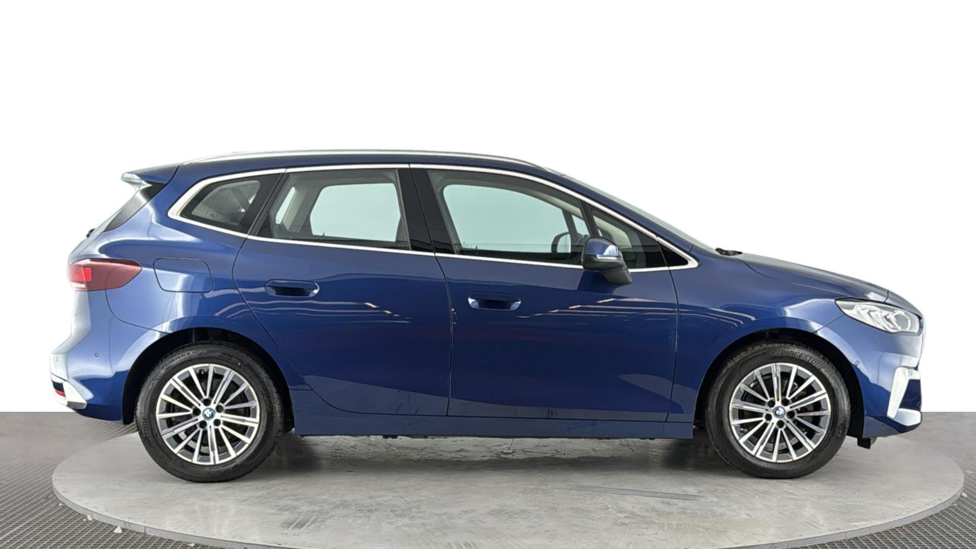 BMW 2 Series Active Tourer view 3