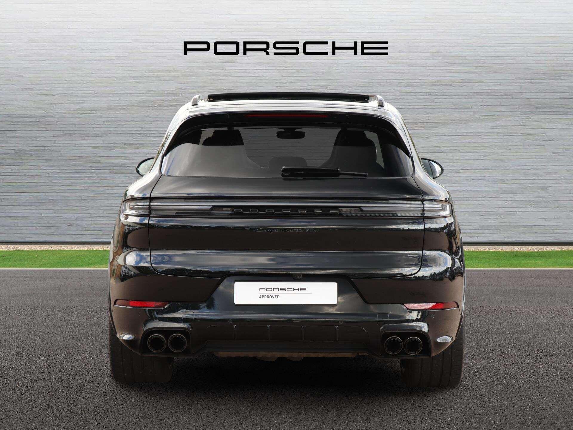Porsche Cayenne view 4