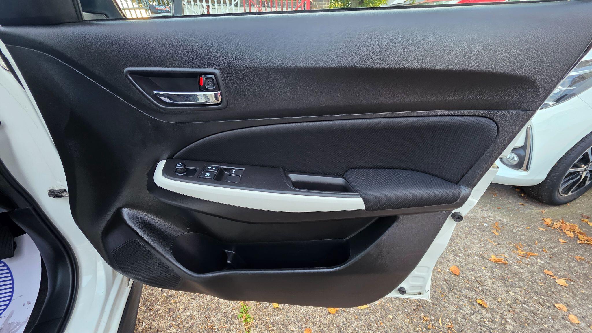 Suzuki Swift view 32