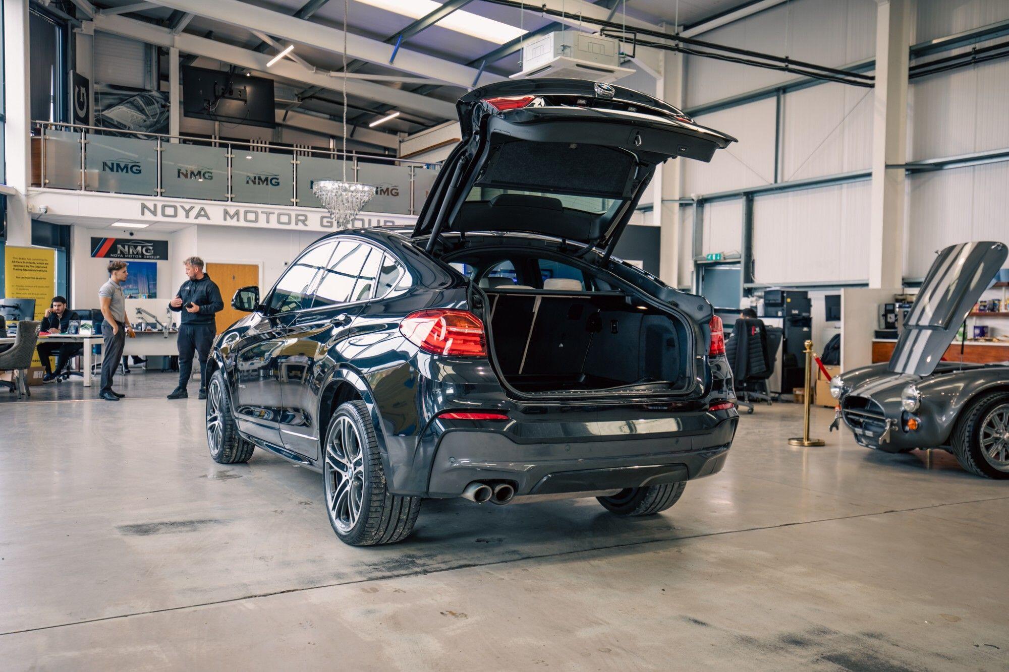 BMW X4 view 29