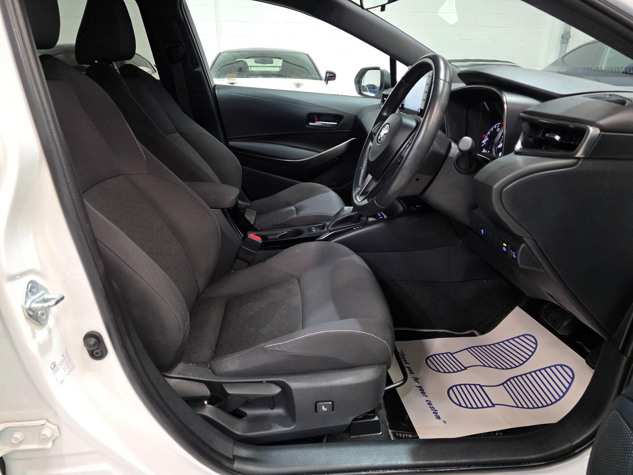 Toyota Corolla view 6