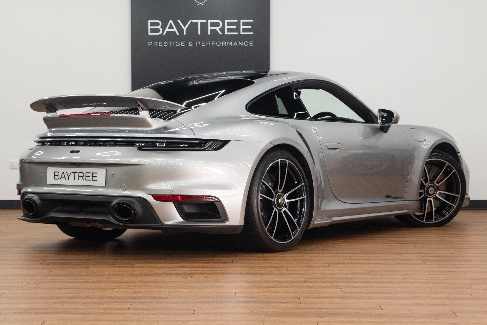 Porsche 911 view 41