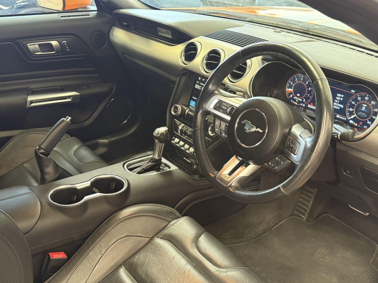 Ford Mustang view 32