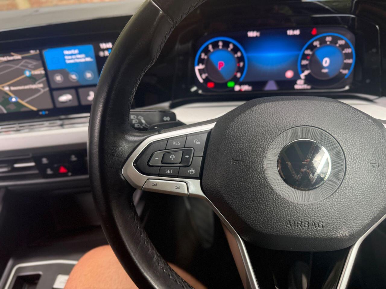 Volkswagen Golf view 16