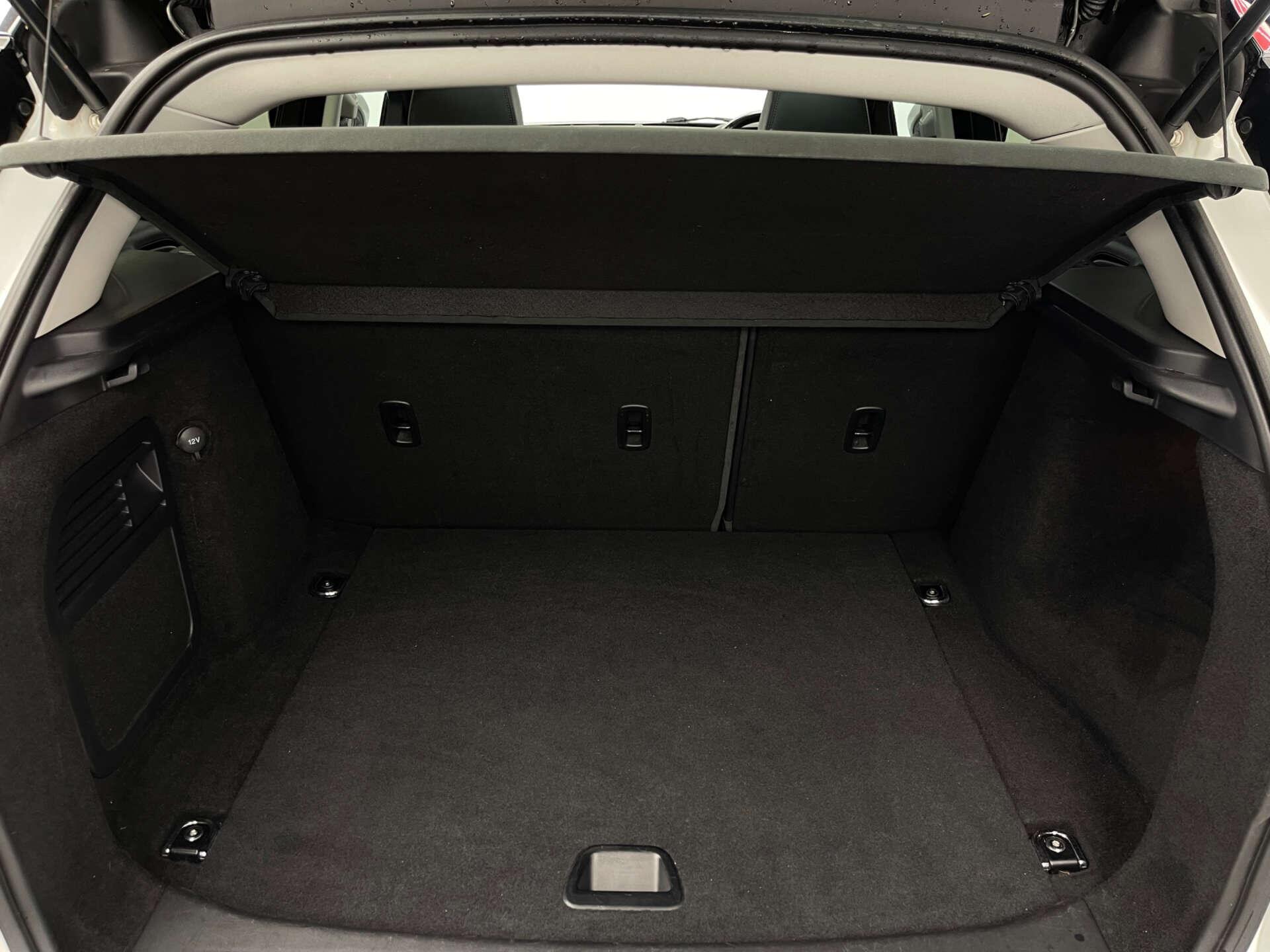 Land Rover Range Rover Evoque view 36