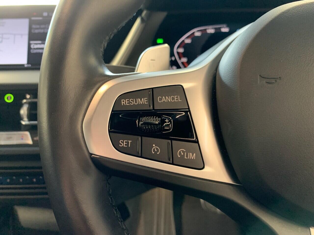 BMW 1 Series view 36