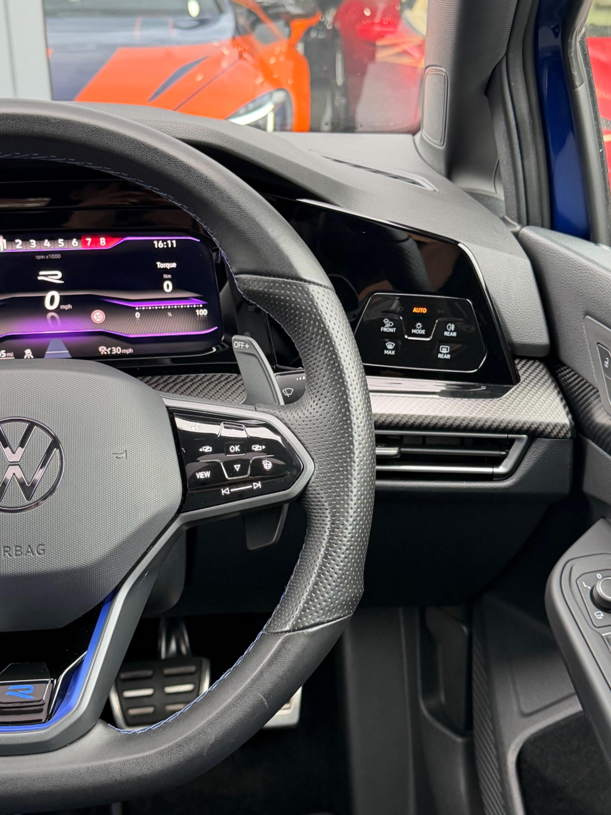 Volkswagen Golf view 15