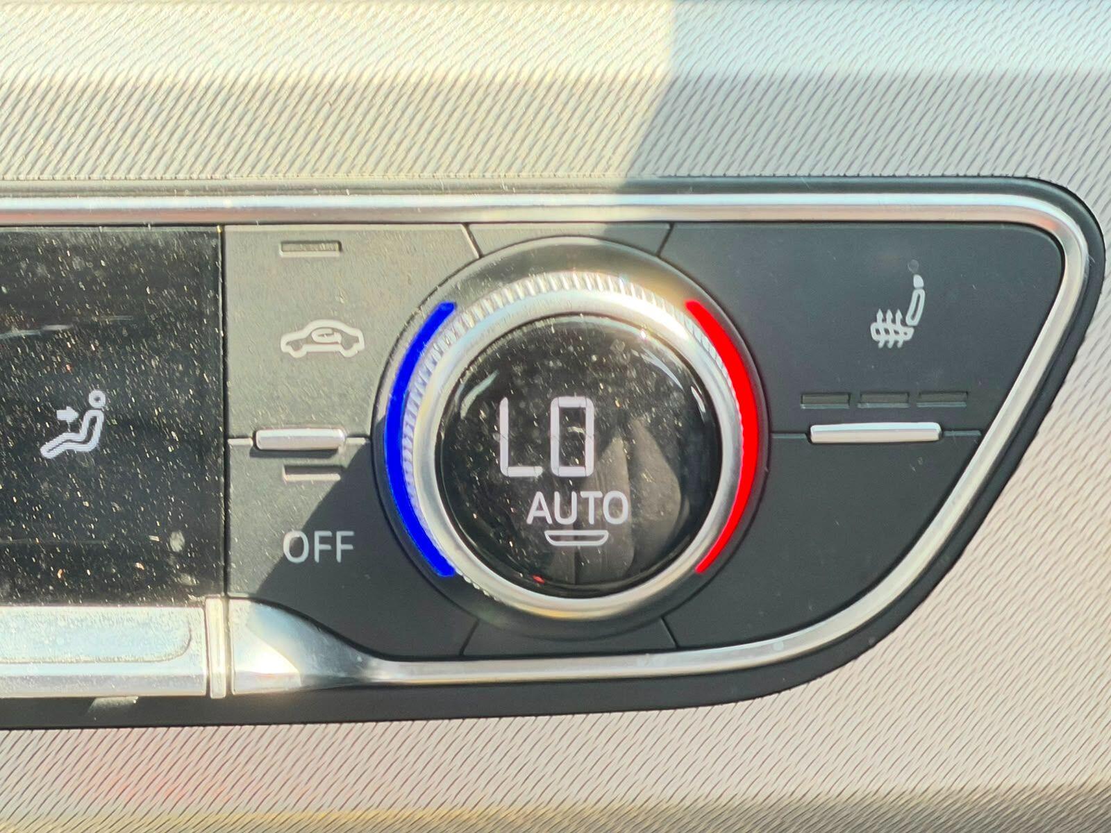 Audi A4 view 36