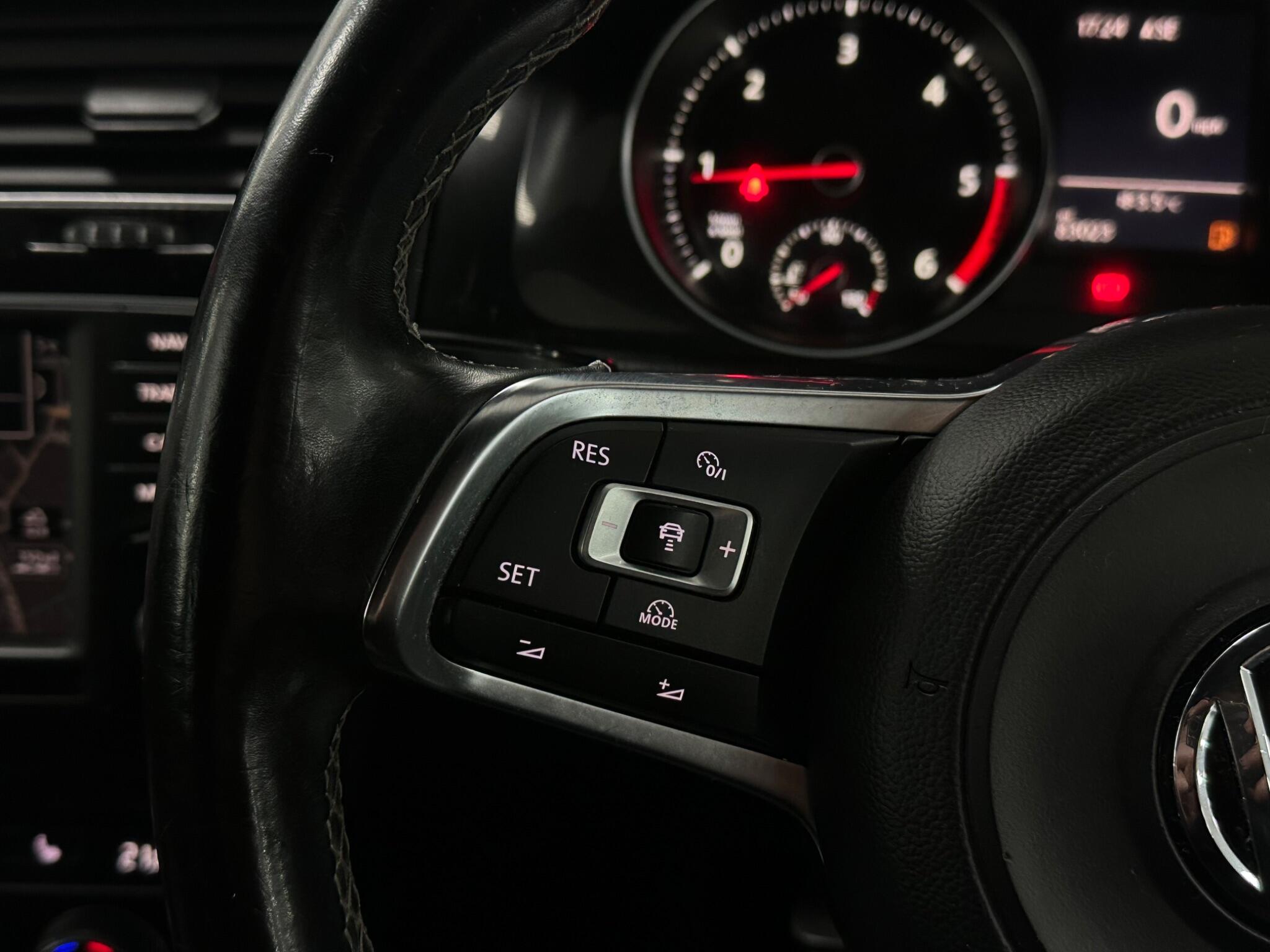 Volkswagen Golf view 25