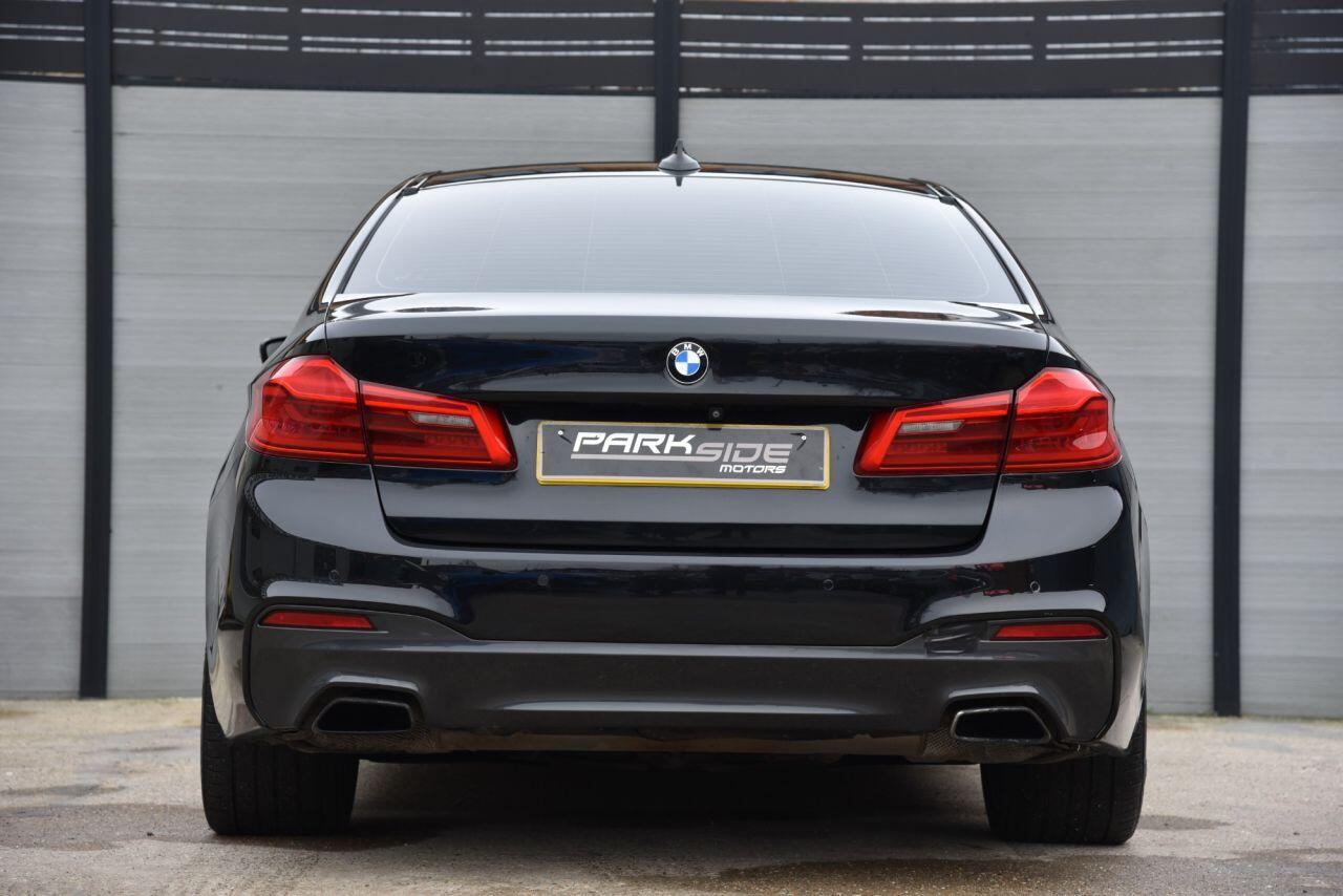 BMW 5 Series view 10