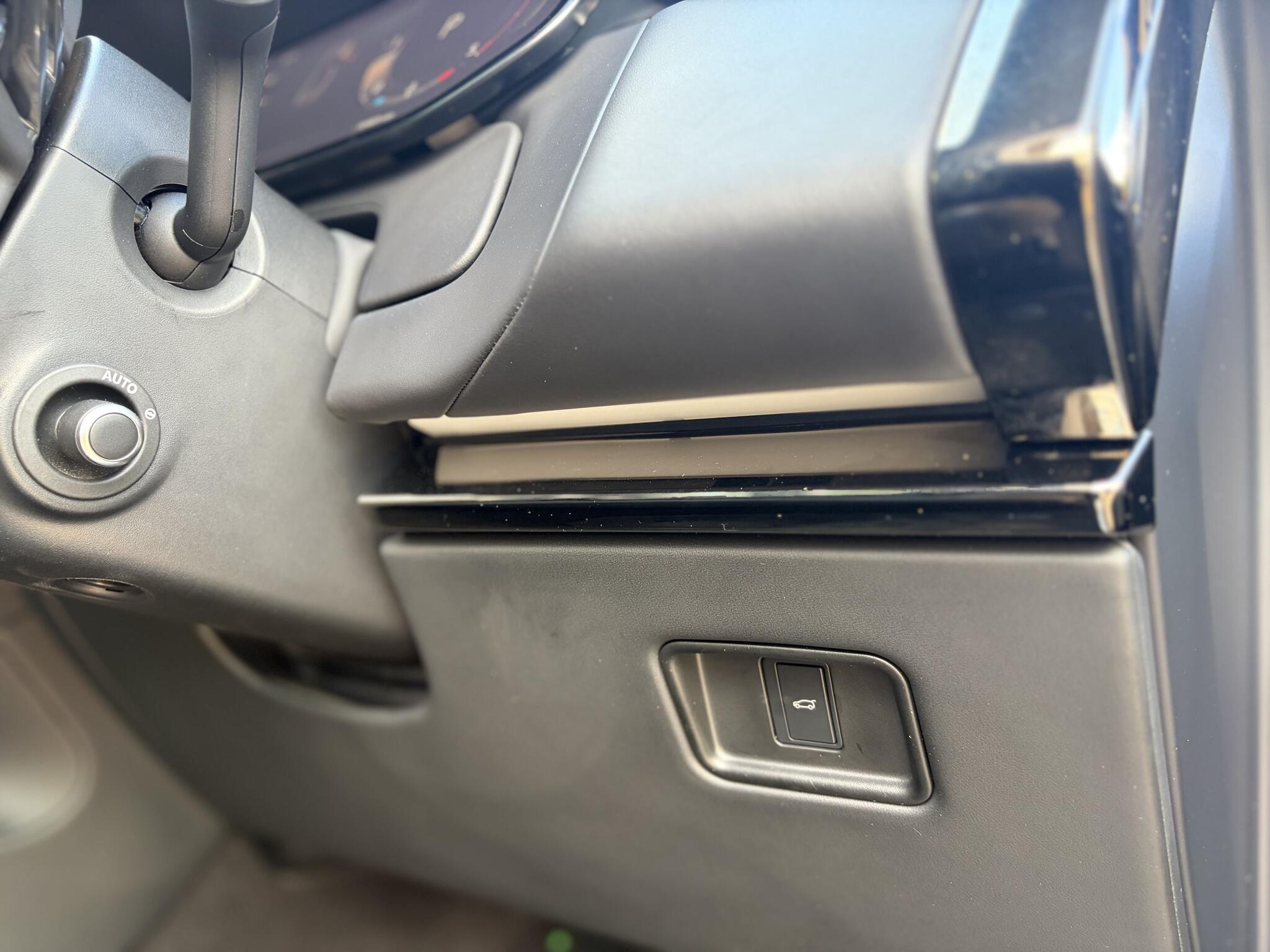 Land Rover Range Rover Sport view 26