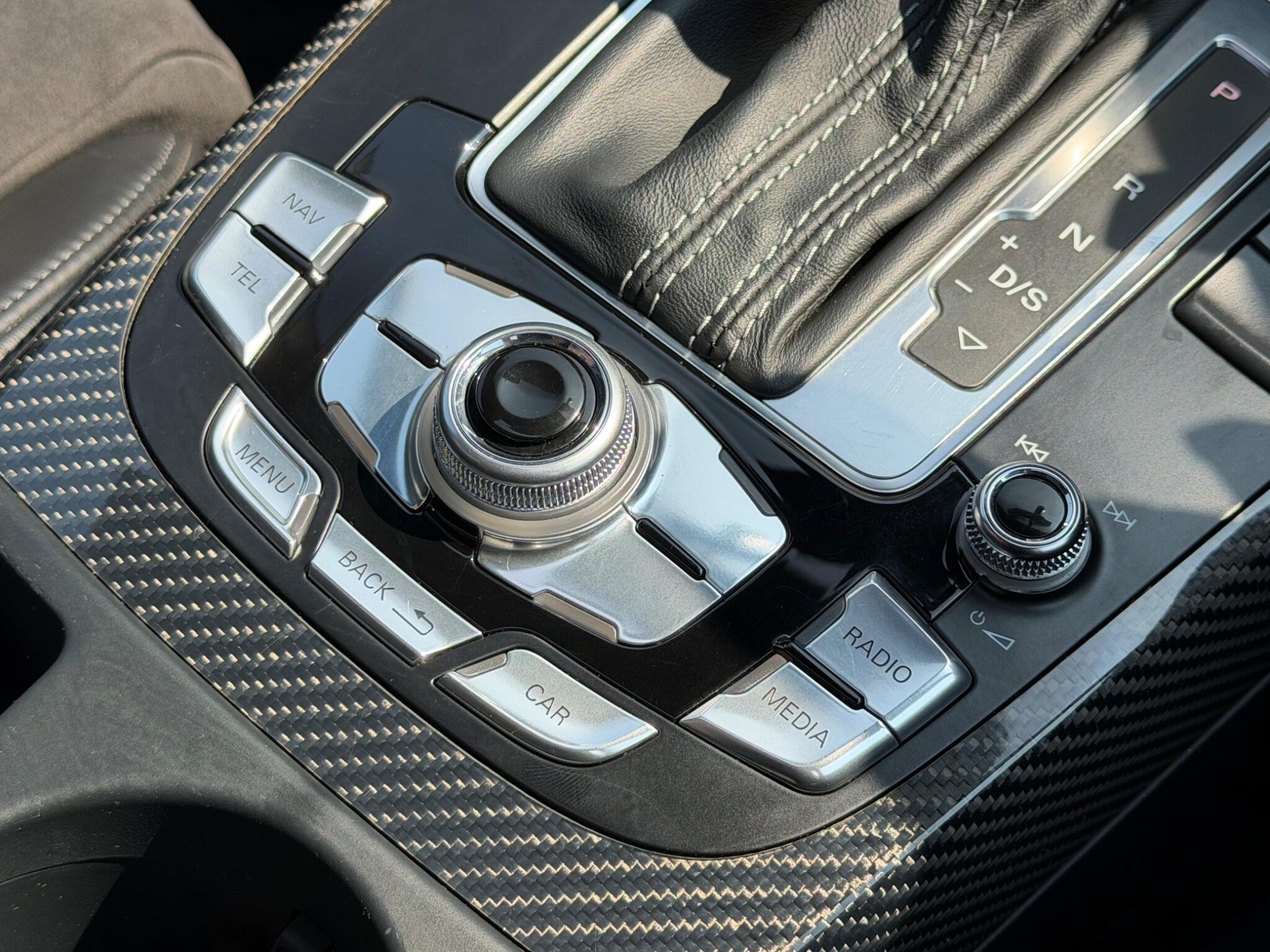 Audi RS4 view 43