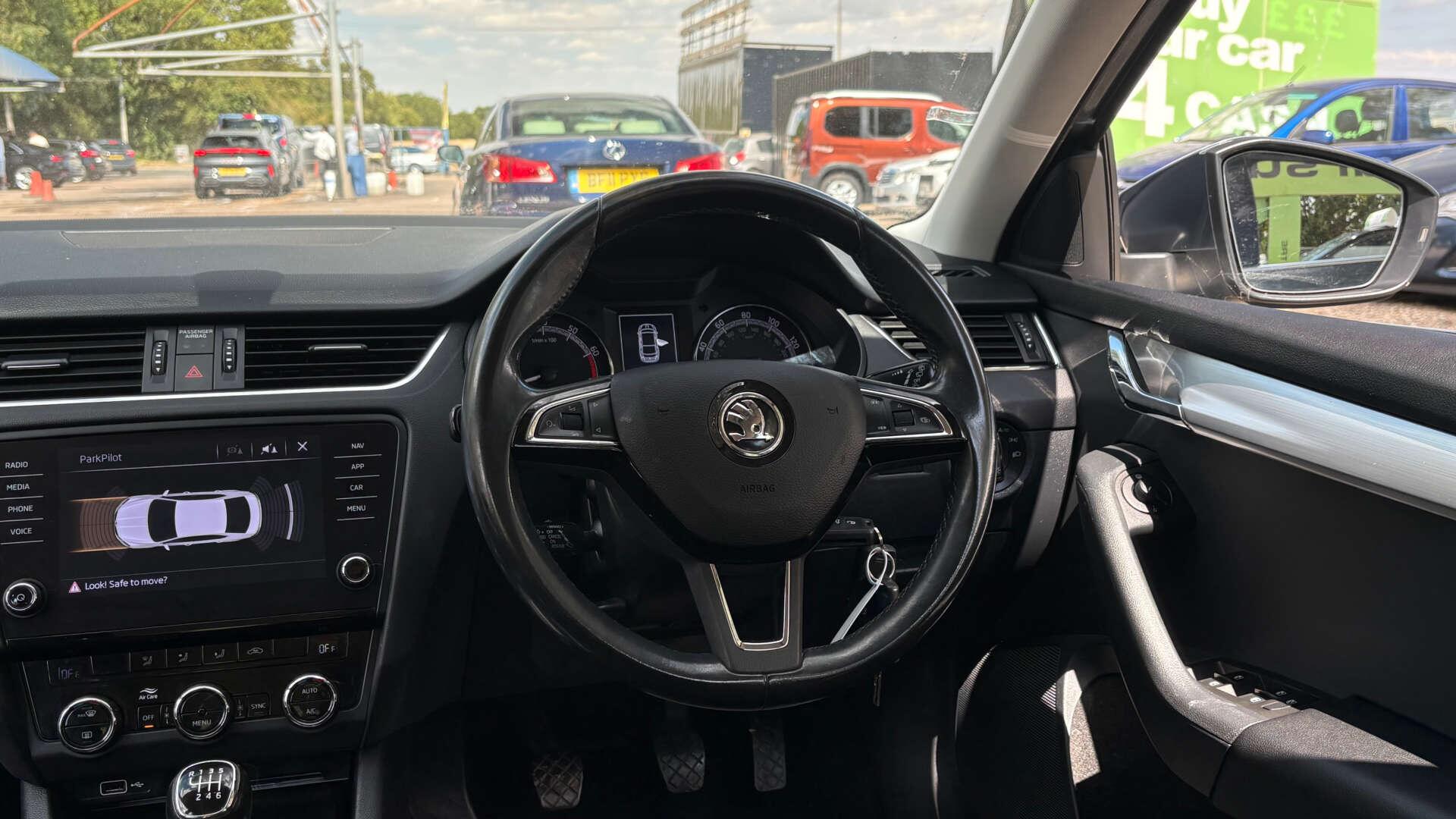 Skoda Octavia view 16