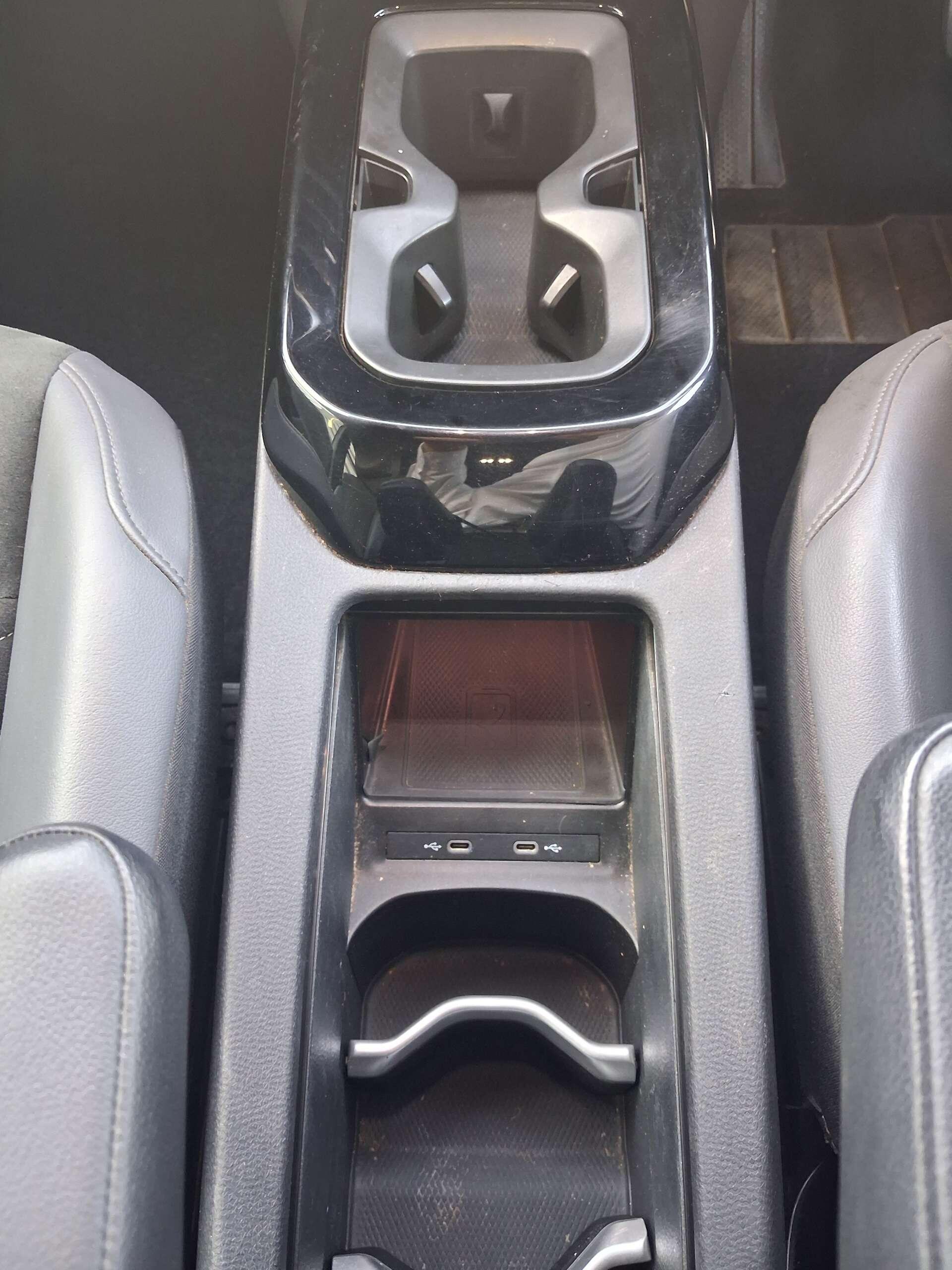 Volkswagen Id.4 view 27