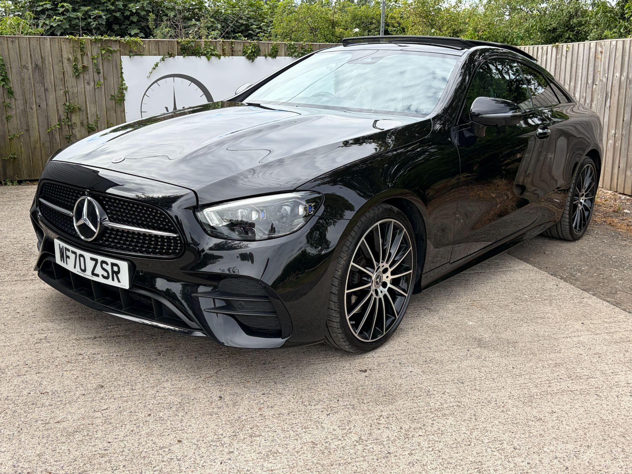 Mercedes-Benz E-Class view 4