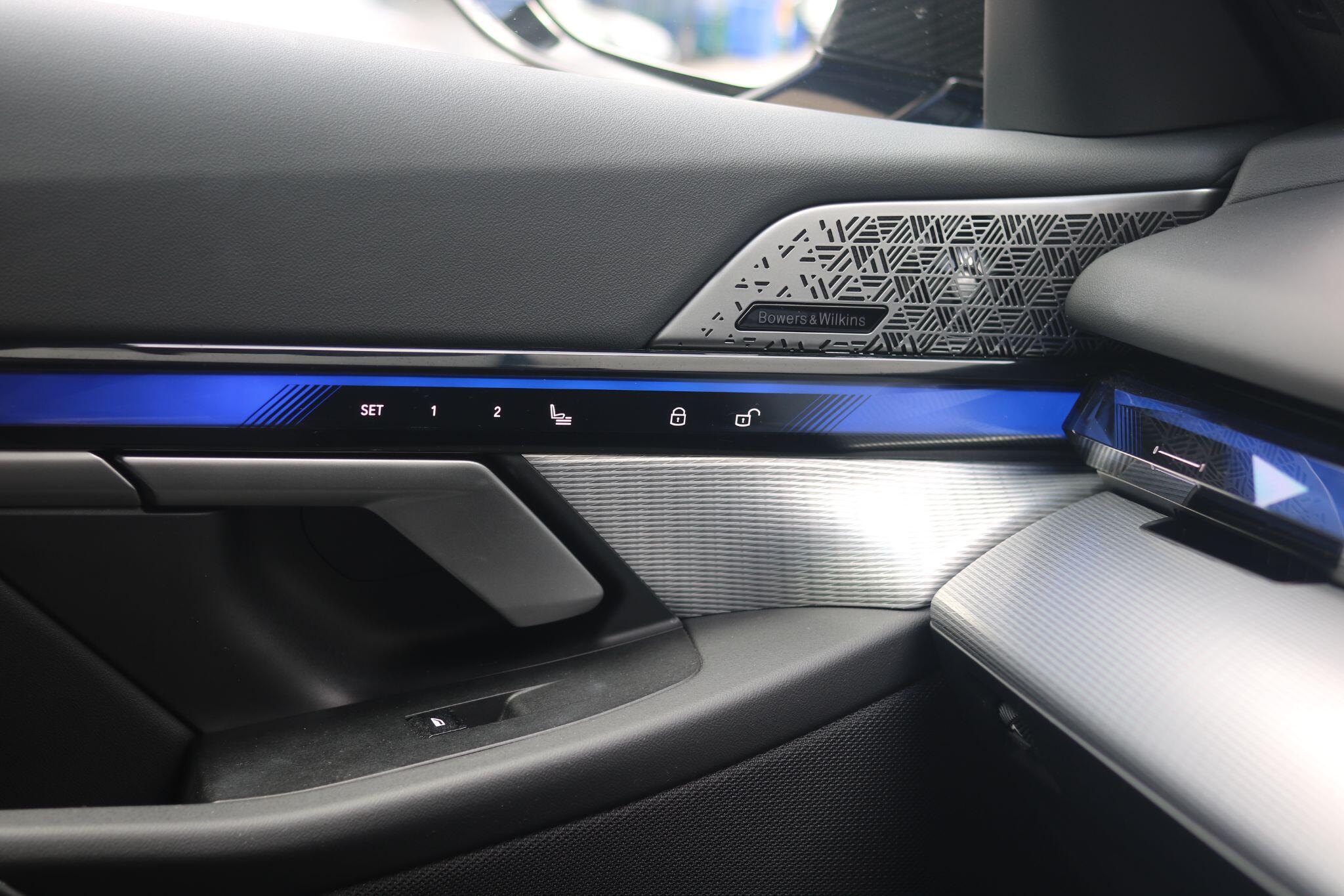 BMW M5 view 26