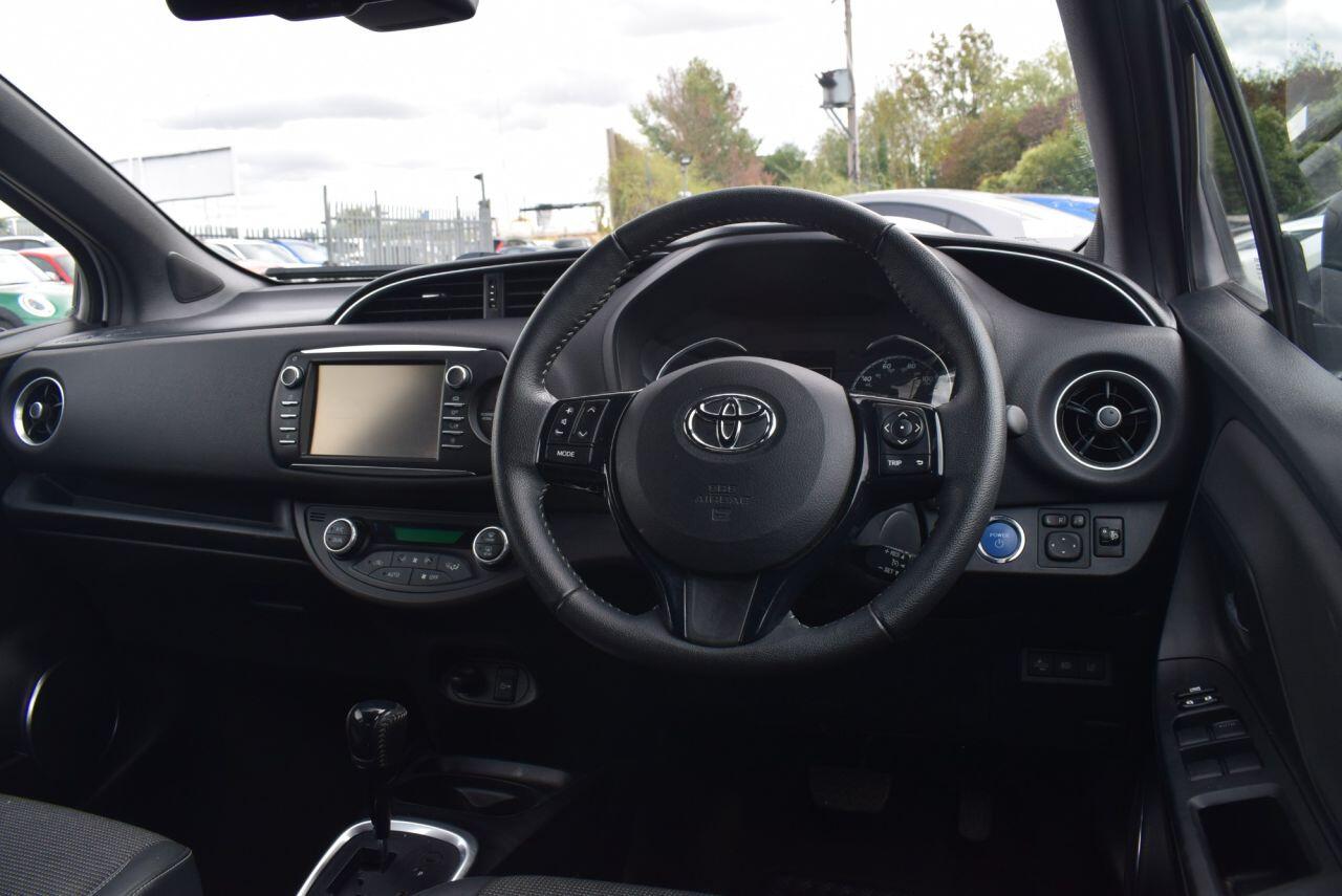 Toyota Yaris view 20