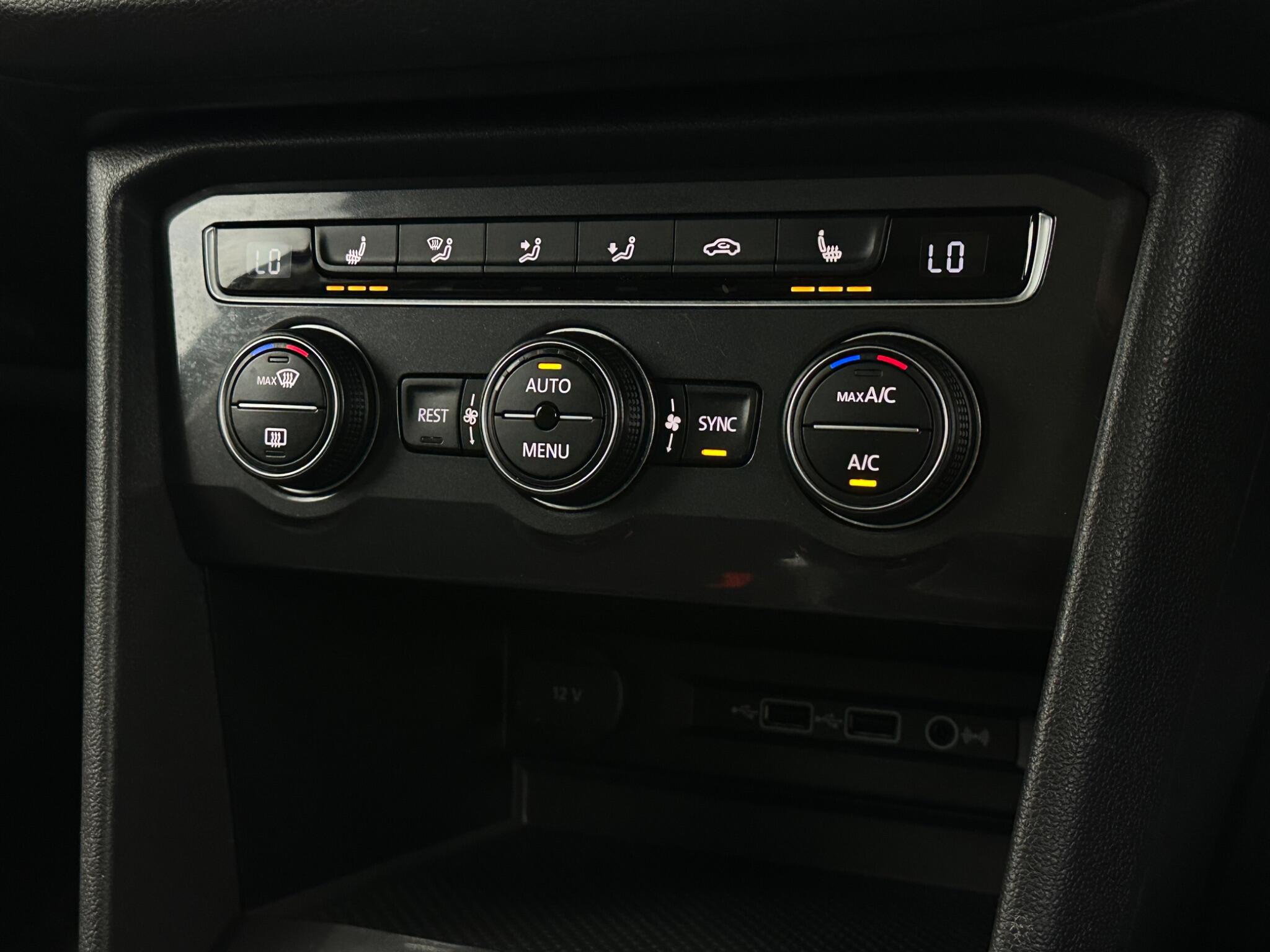 Volkswagen Tiguan Allspace view 21