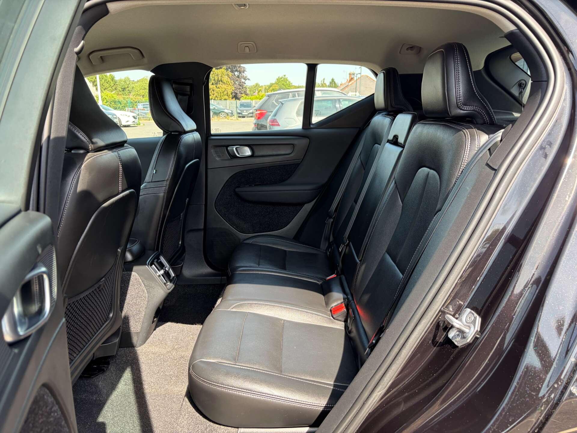 Volvo XC40 view 20