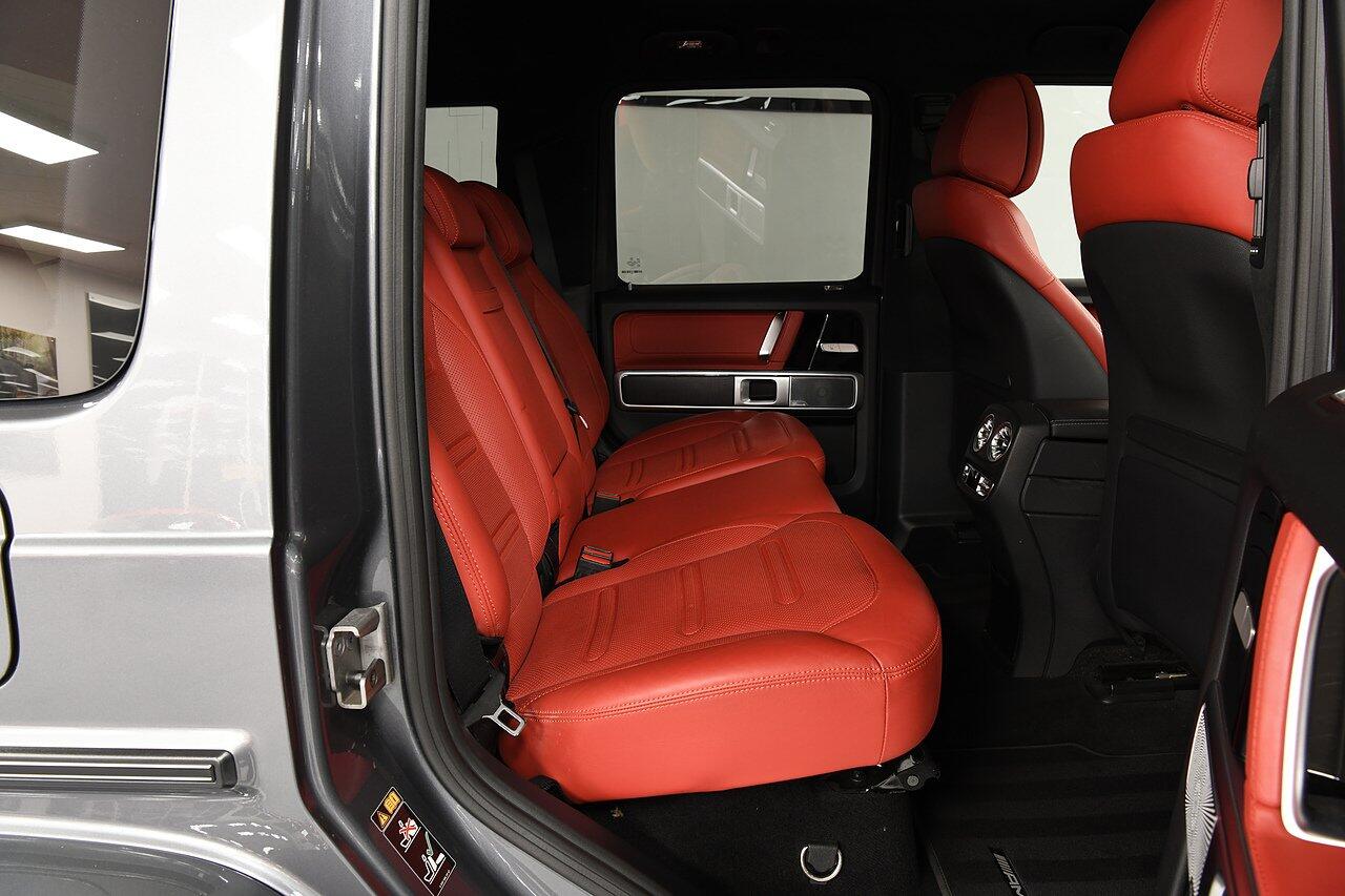 Mercedes-Benz G-Class view 28