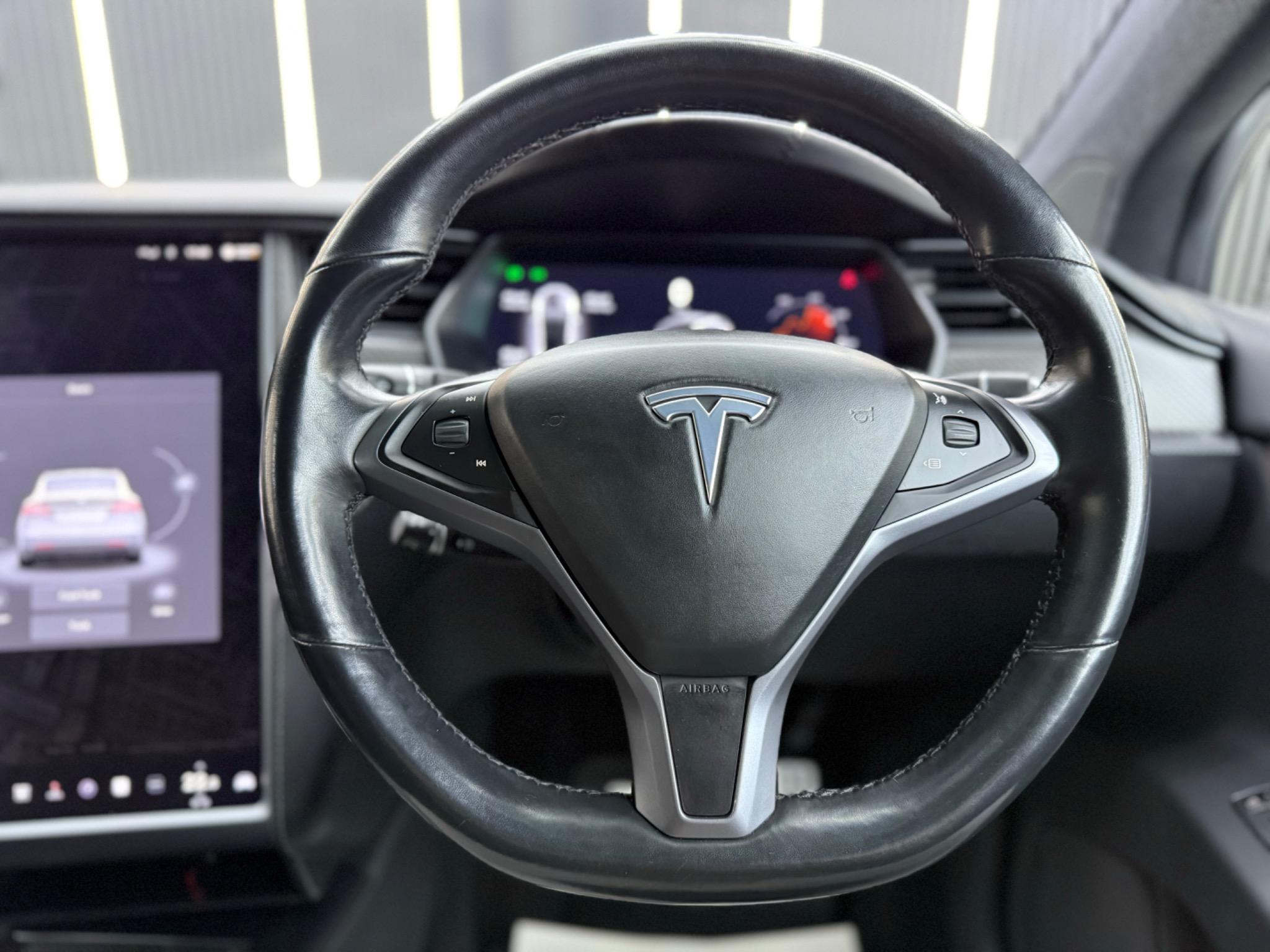 Tesla Model X view 20