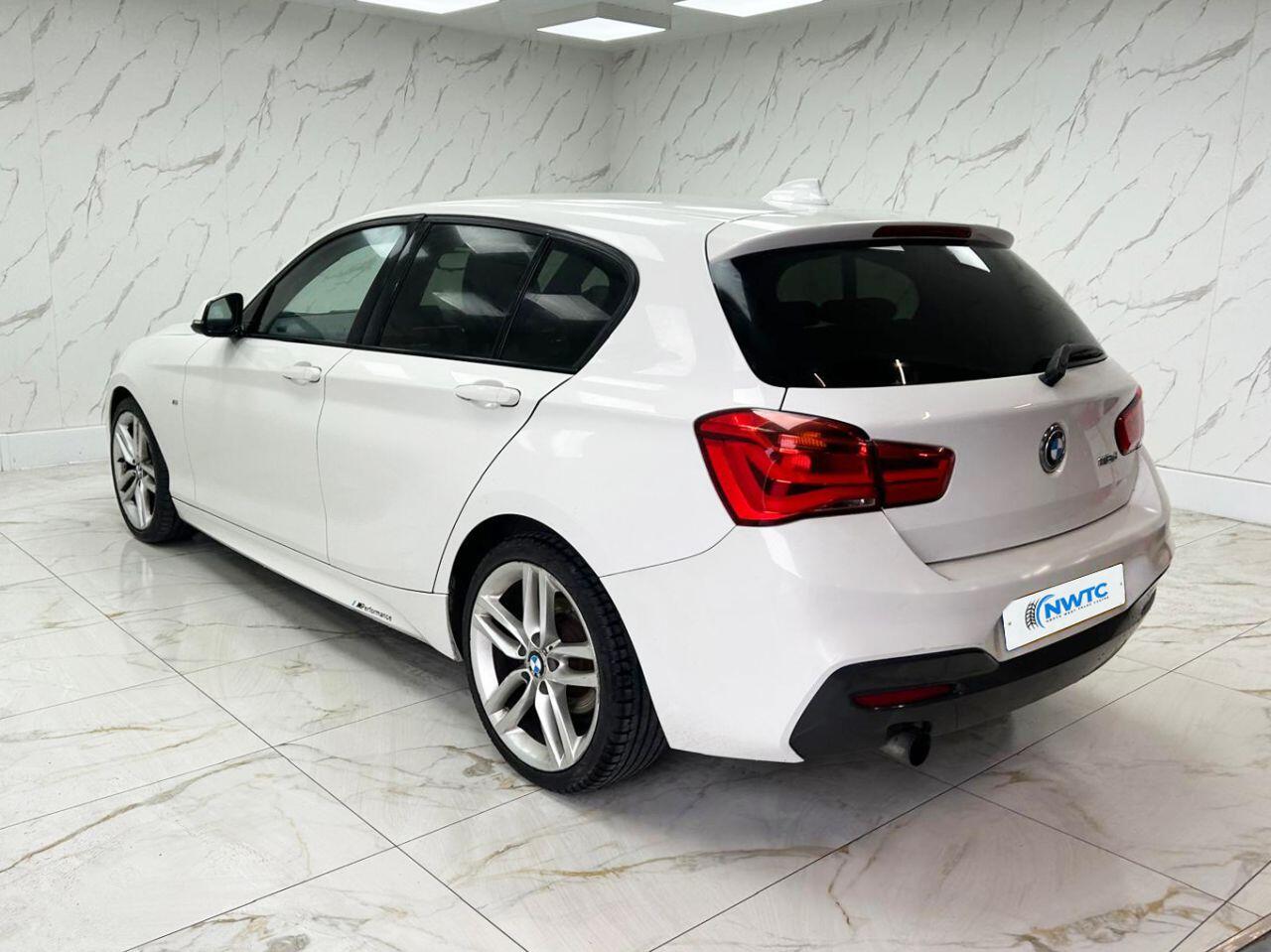 BMW 1 Series view 8