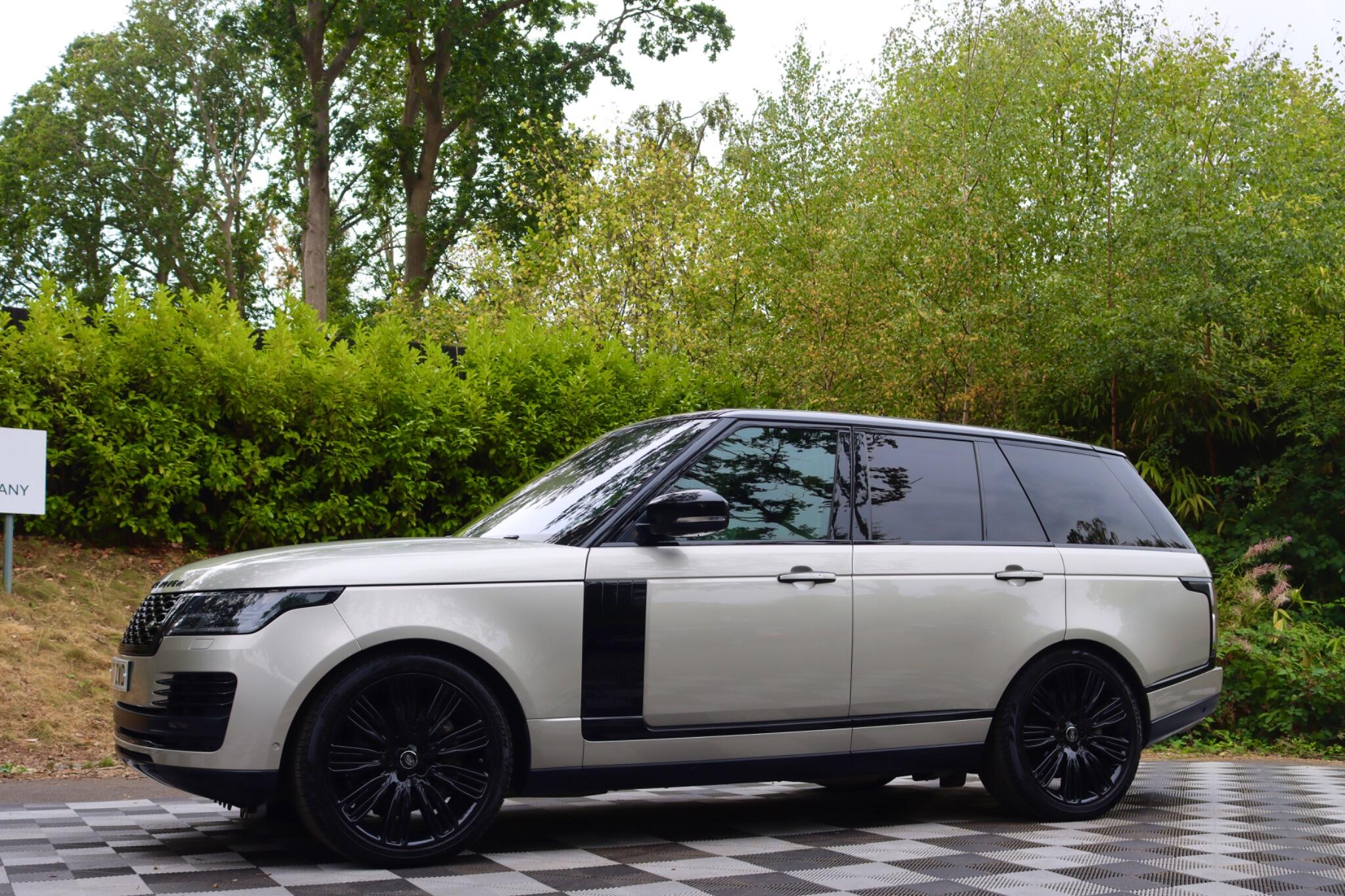Land Rover Range Rover view 16