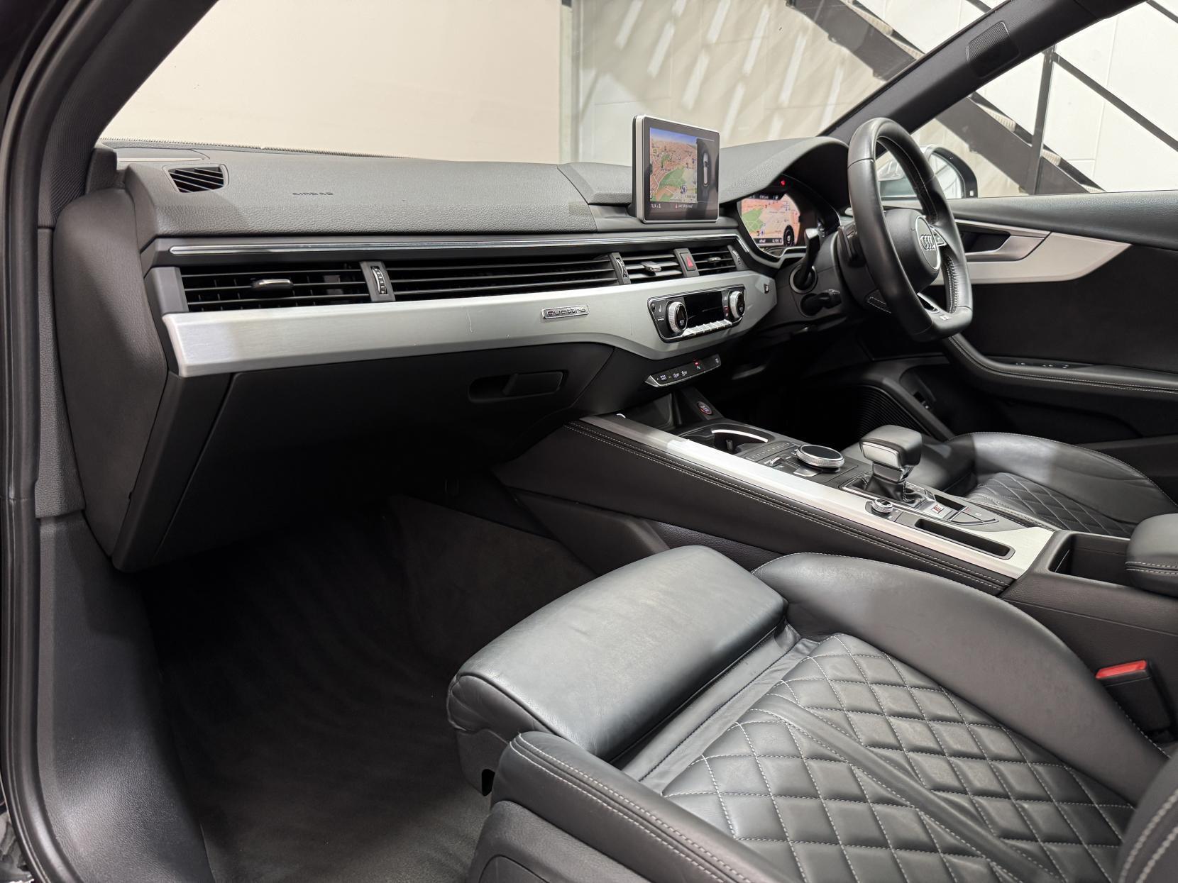 Audi S4 Avant view 51