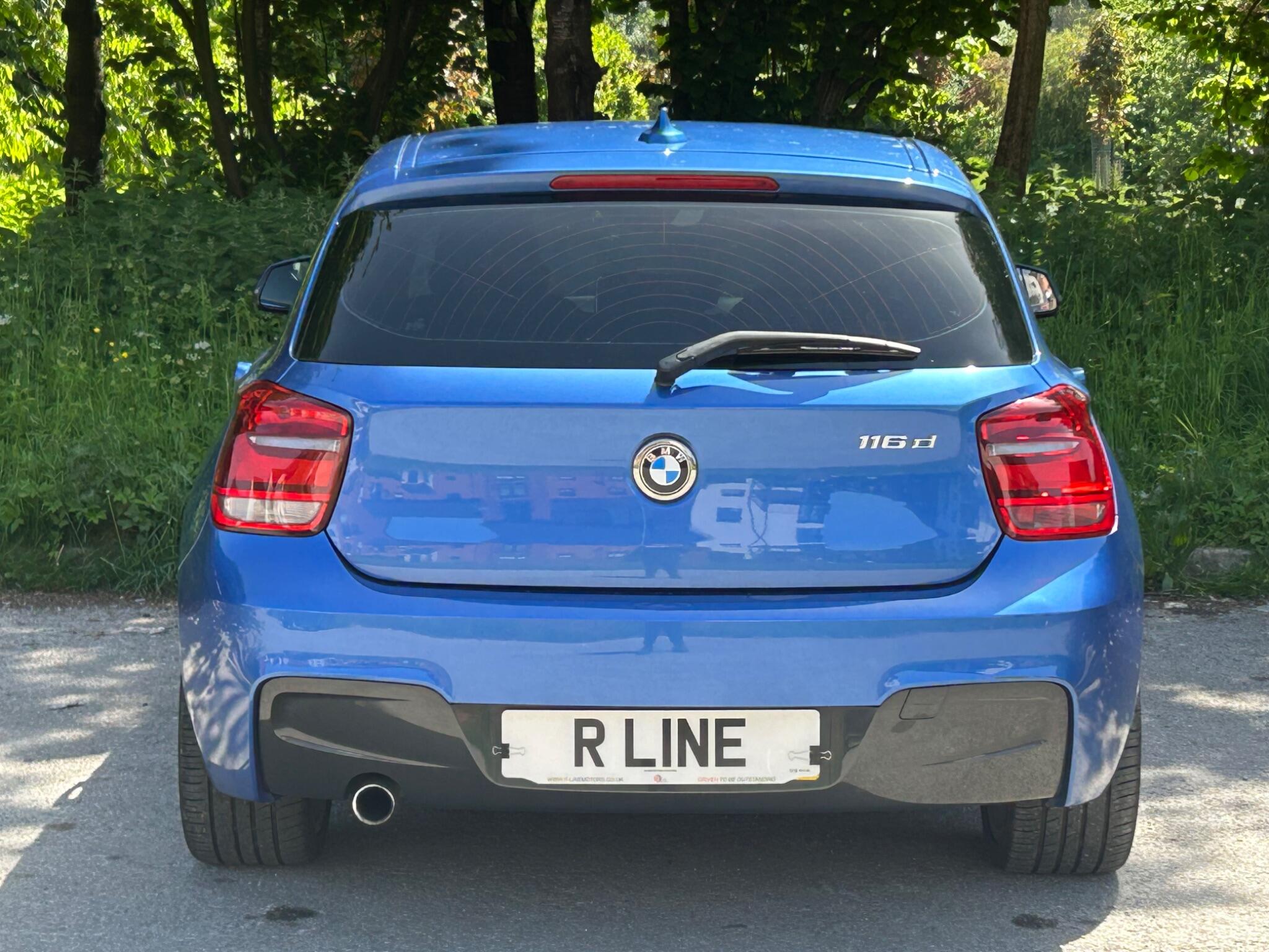 BMW 1 Series view 9