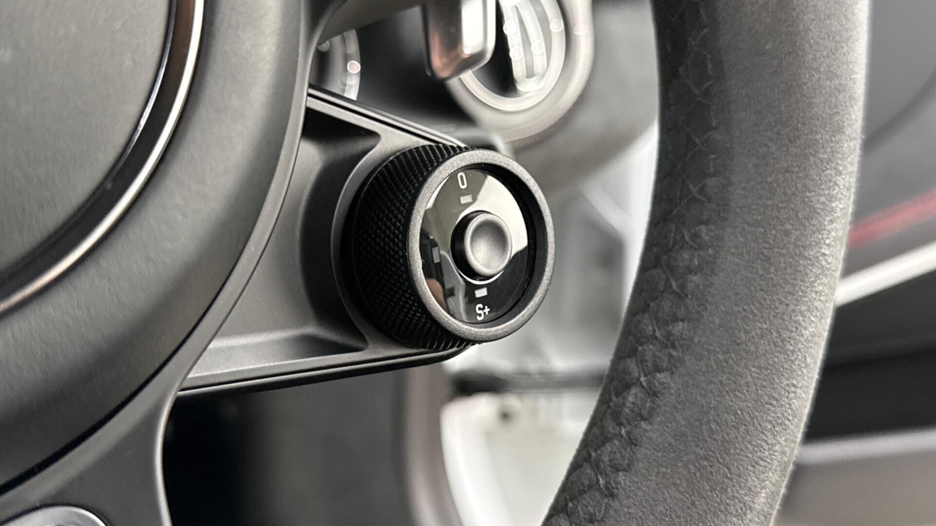 Porsche Cayman view 31