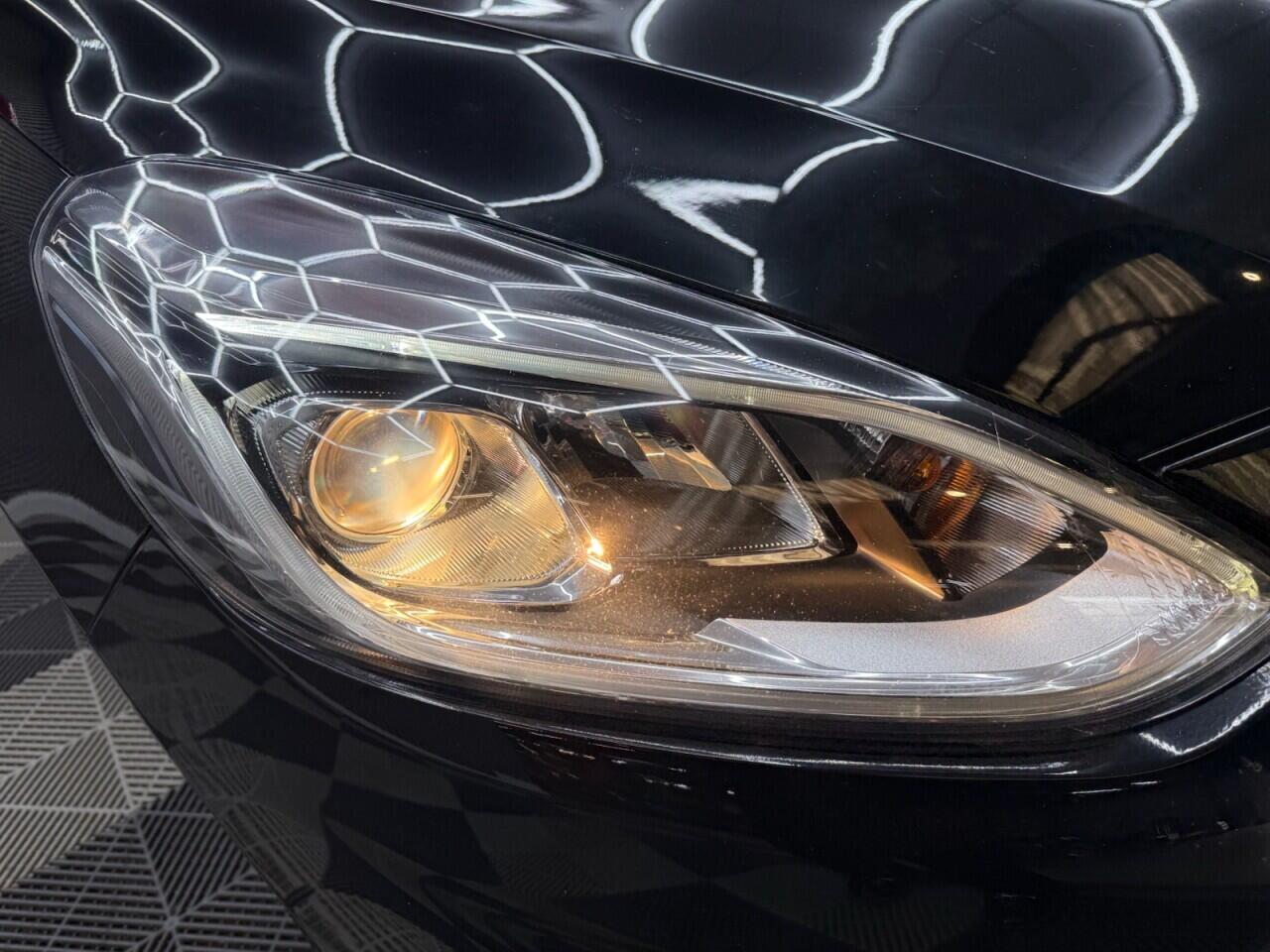 Ford Fiesta view 3