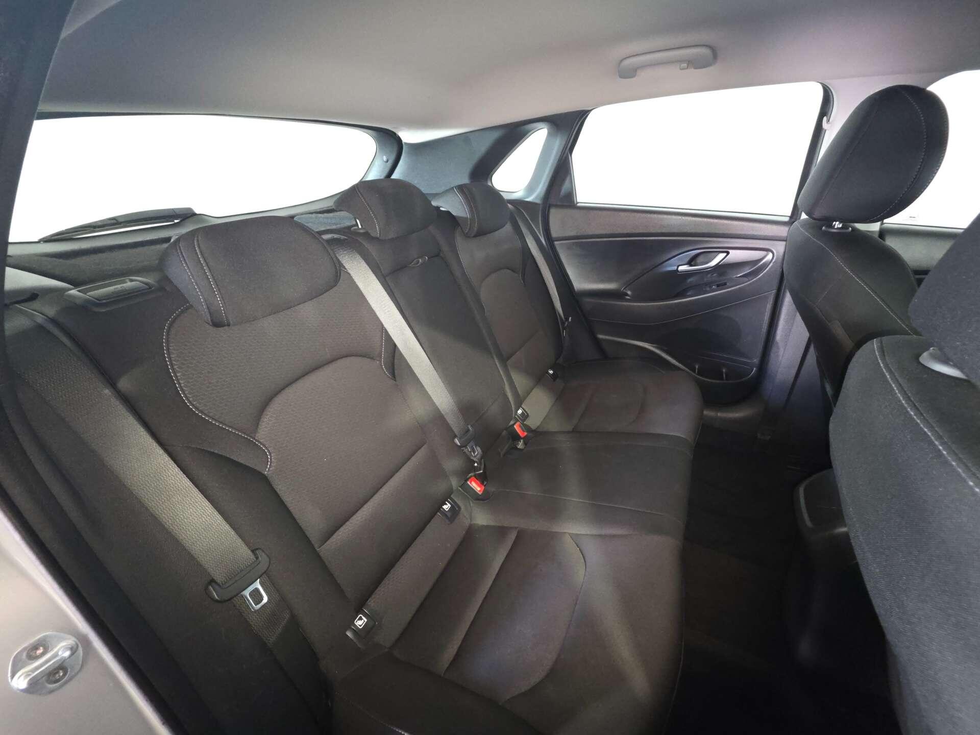 Hyundai I30 view 38