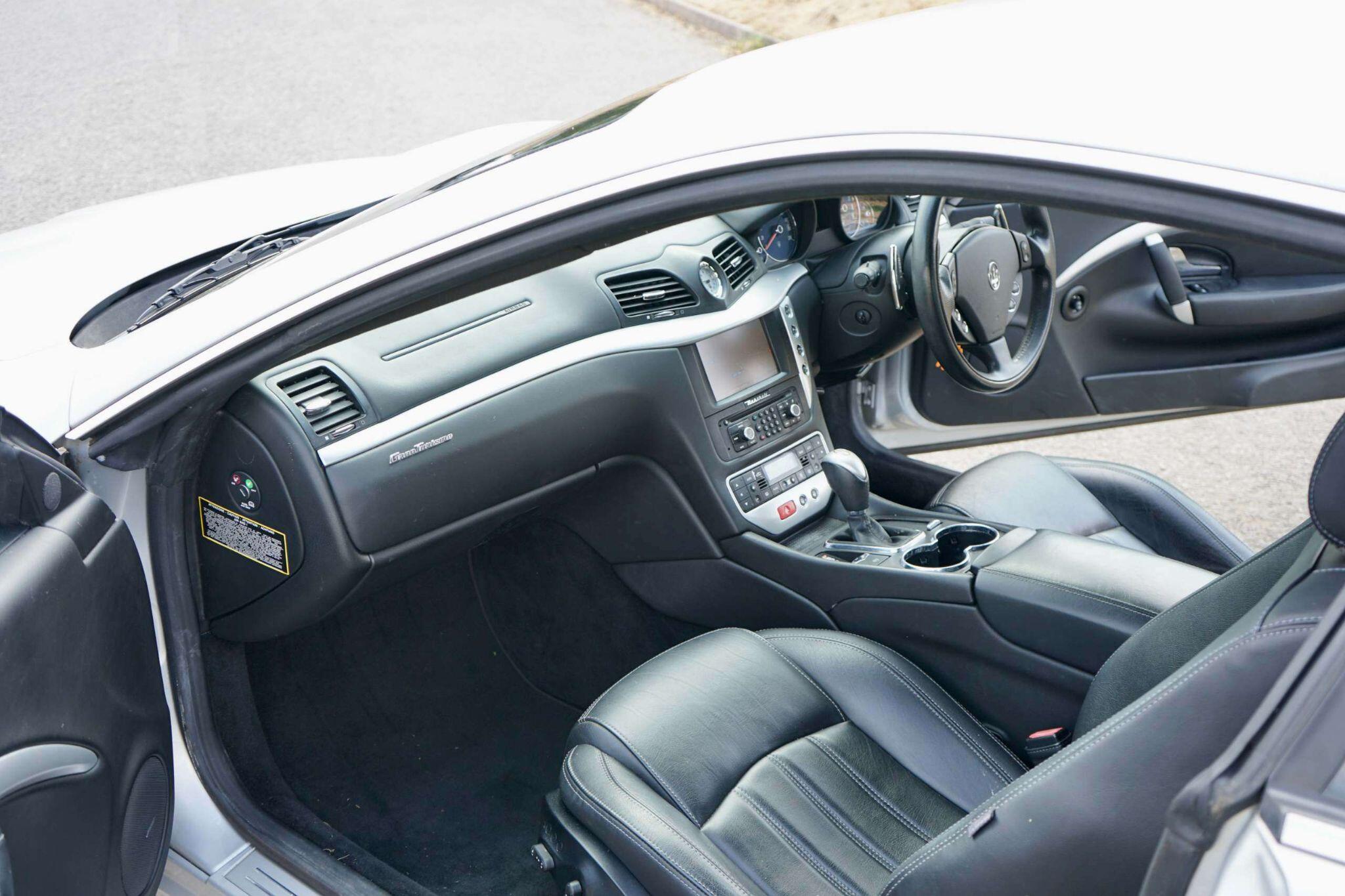 Maserati Granturismo view 14