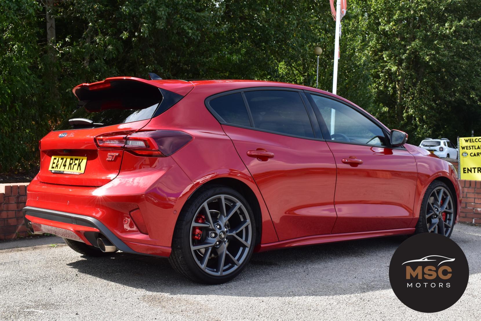 Ford Focus view 20