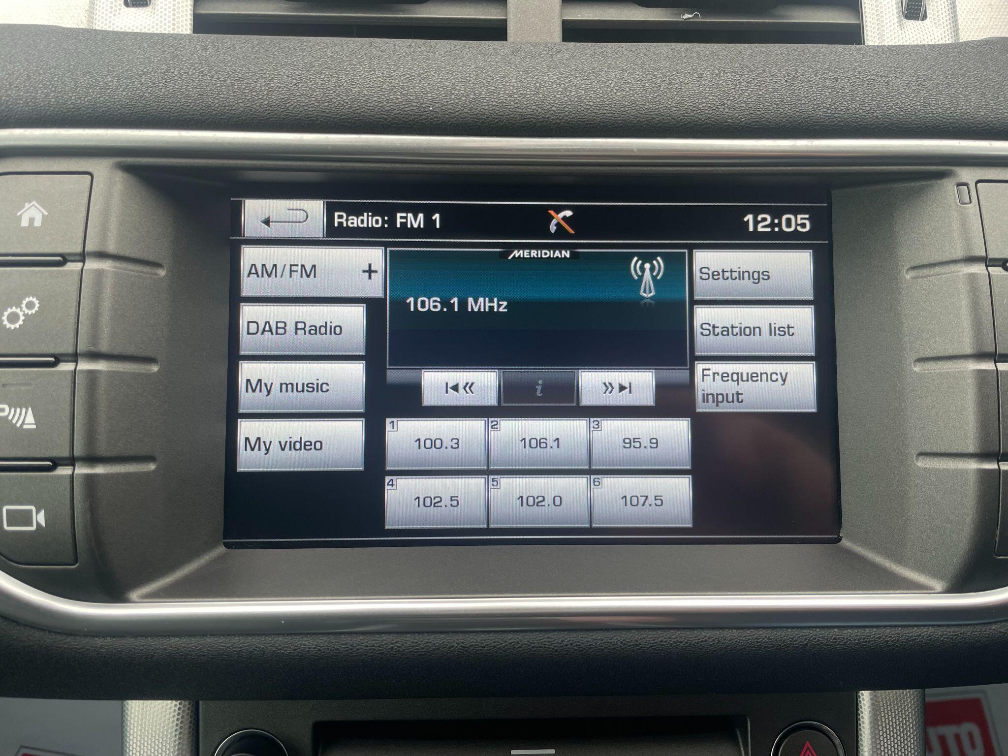 Land Rover Range Rover Evoque view 33